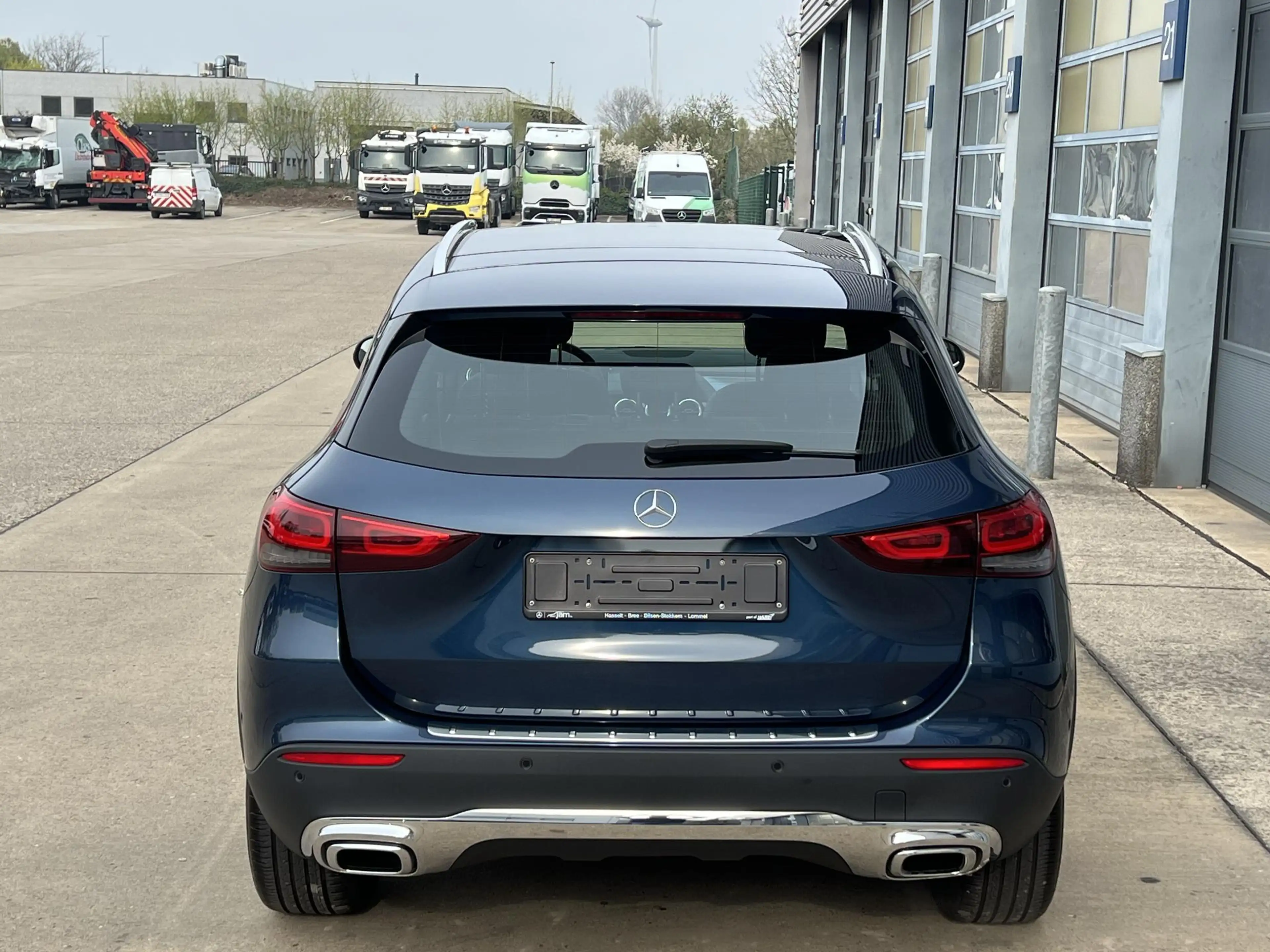 Mercedes-Benz GLA 180 progressive met panodak — photo 5