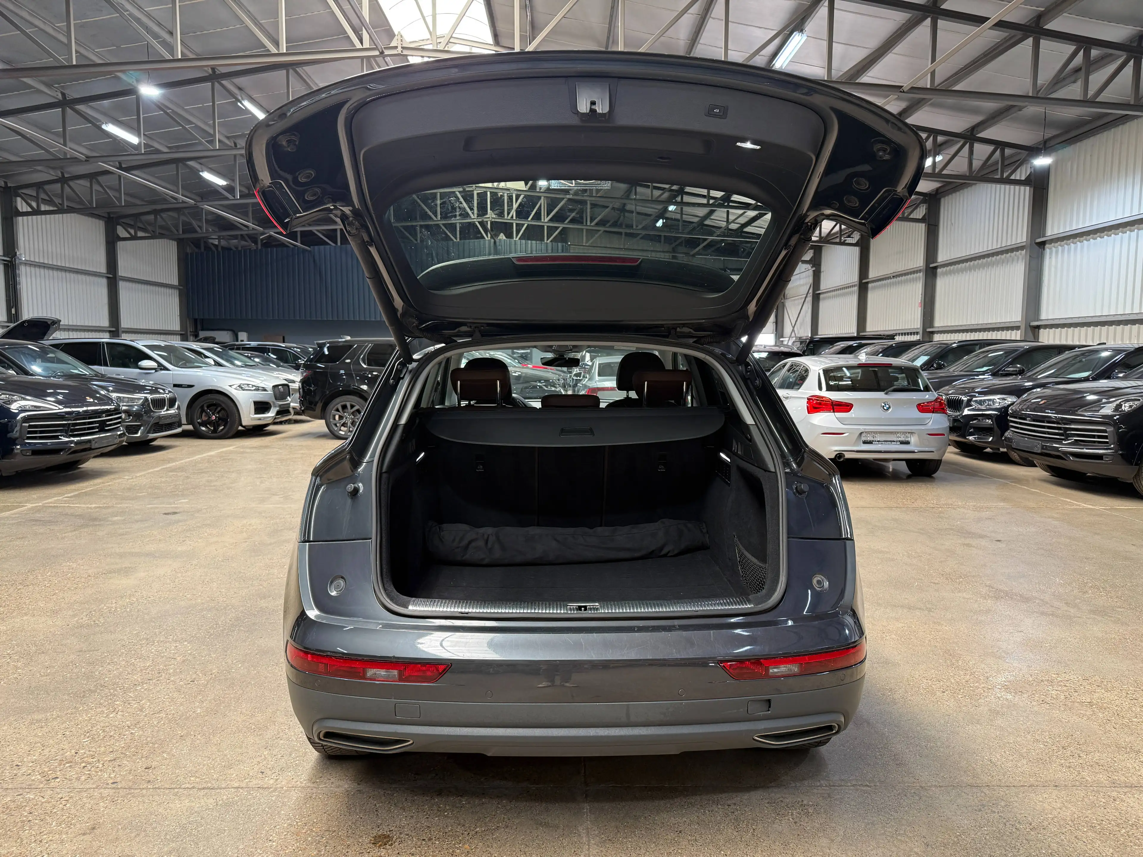 Audi Q5 Q5 2.0 TDi Quattro Design S tronic — photo 9