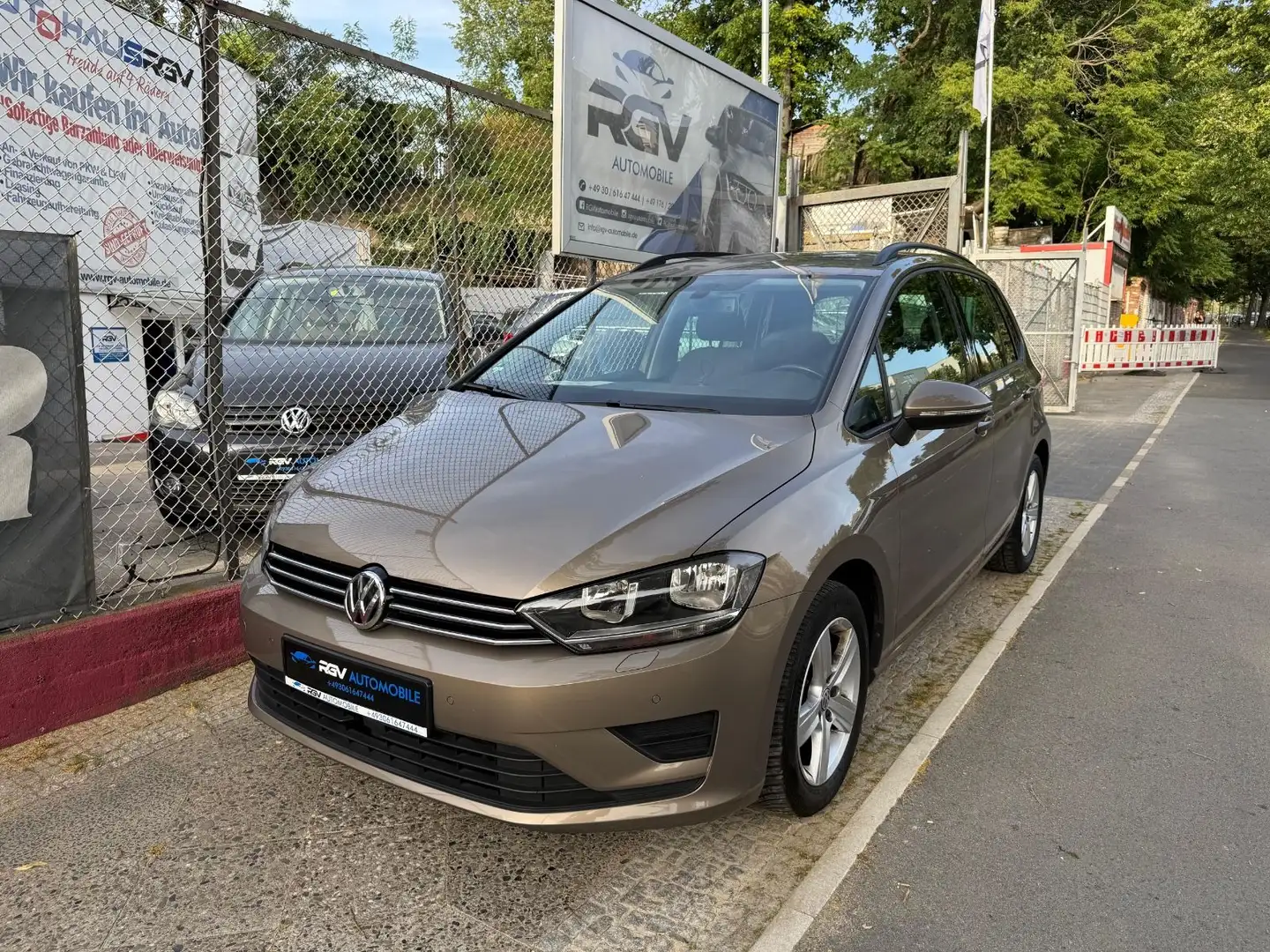 Volkswagen Golf Sportsvan VII Comfortline BMT/Start-St*AHK Gold - 1