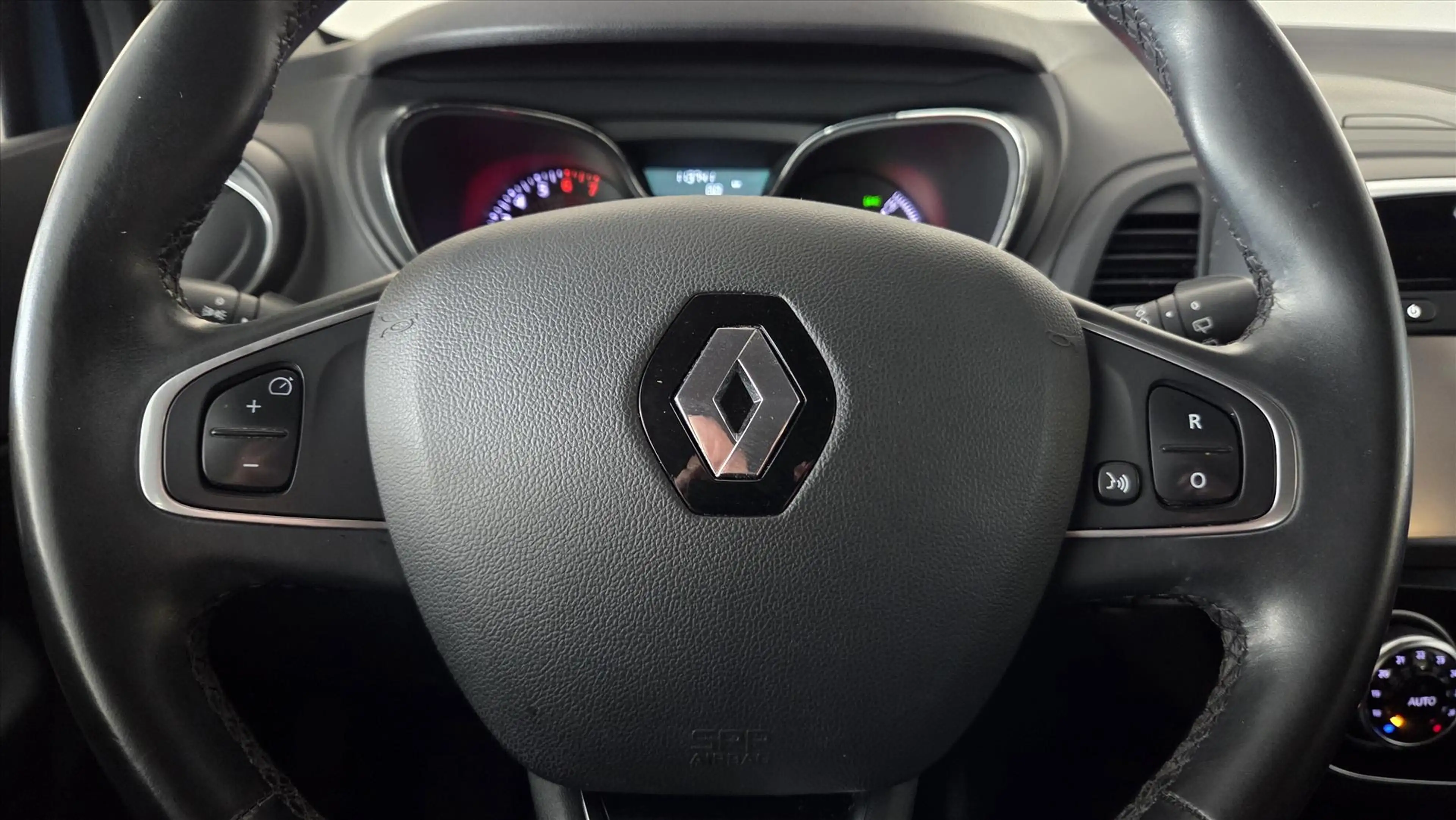 Renault Captur Energy TCe 90PK Dynamique — photo 18