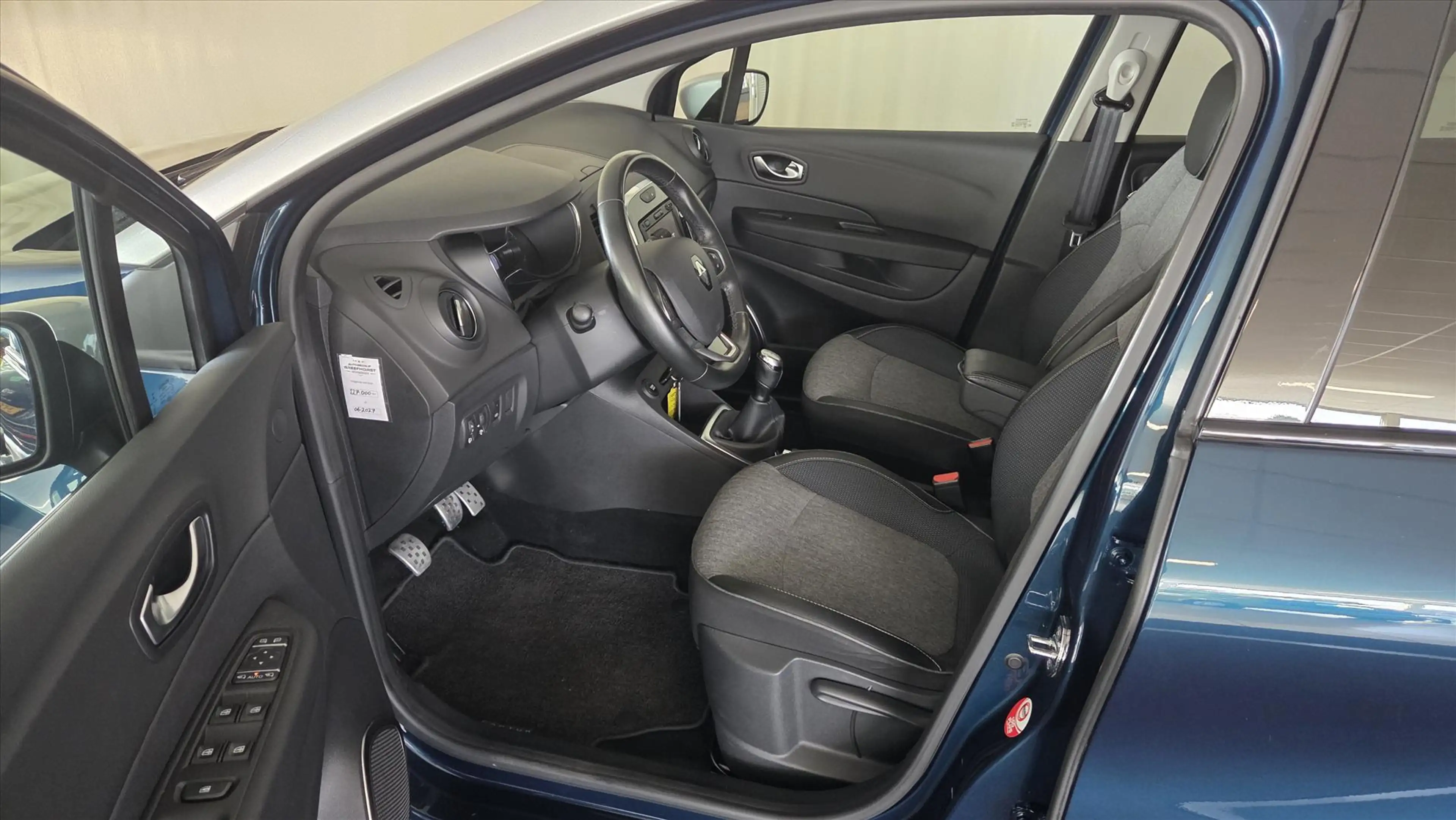 Renault Captur Energy TCe 90PK Dynamique — photo 7