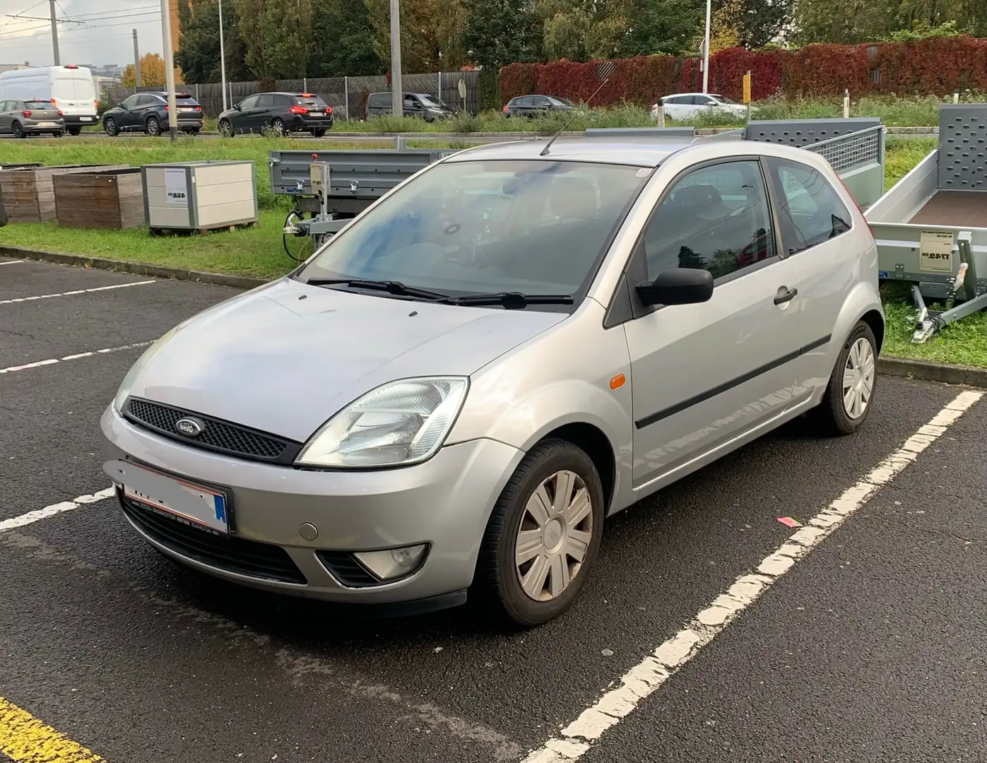 Ford Fiesta Fiesta Trend 1,4 TDCi Trend Silber - 1
