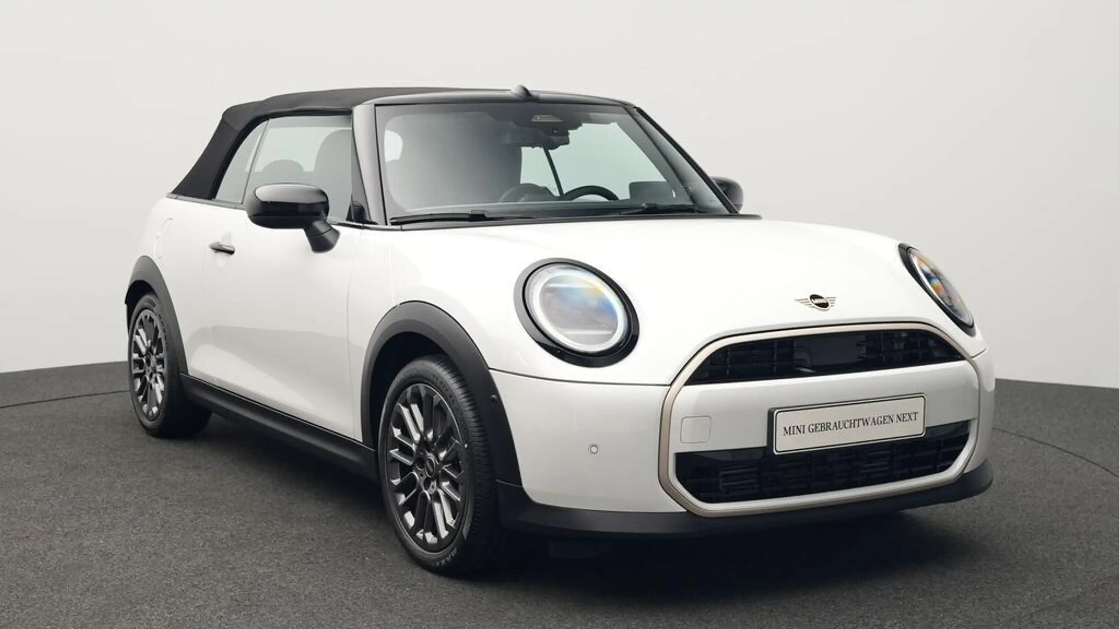 MINI Cooper C Cabrio Favoured Trim — photo 15