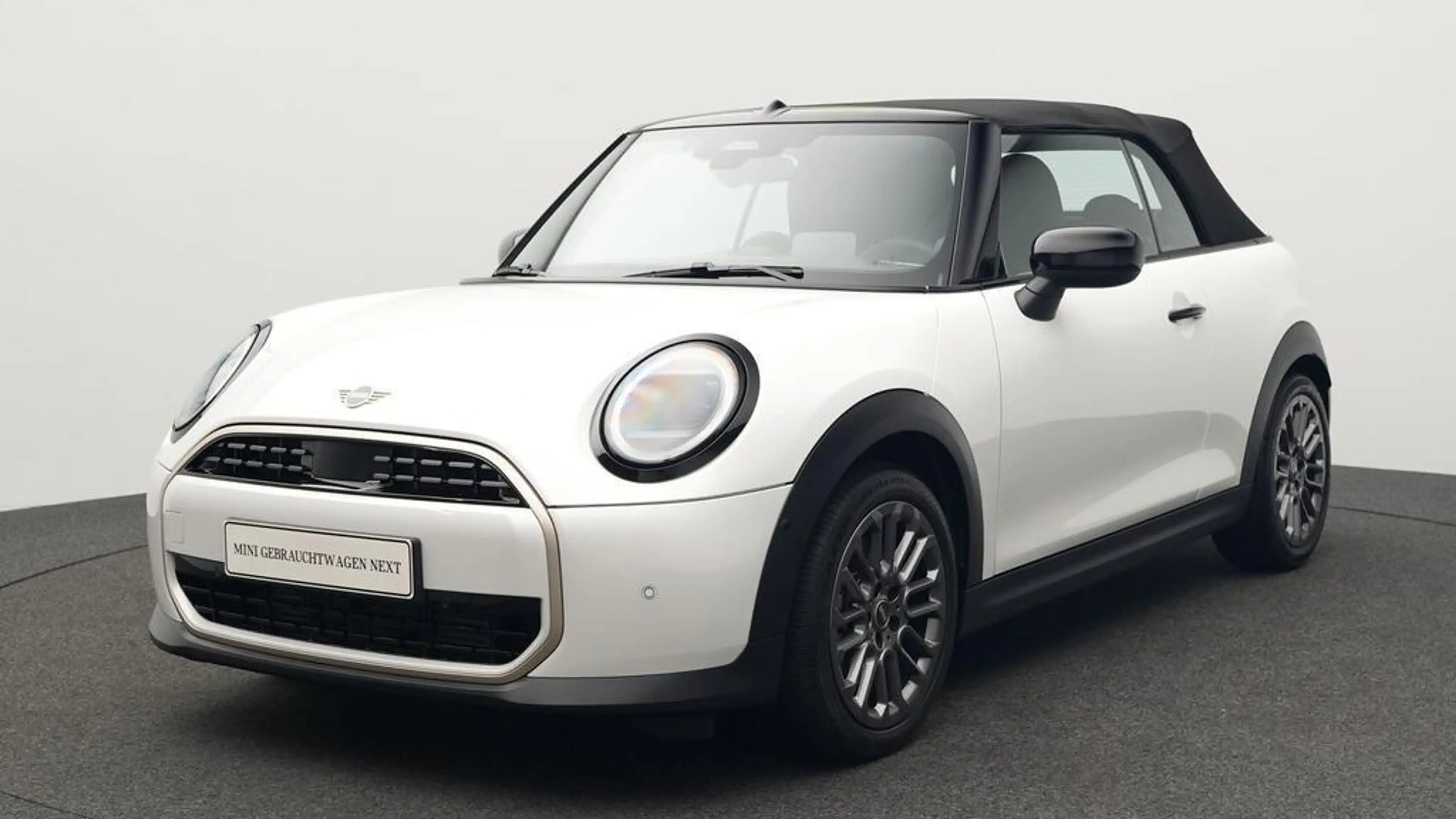 MINI Cooper C Cabrio Favoured Trim