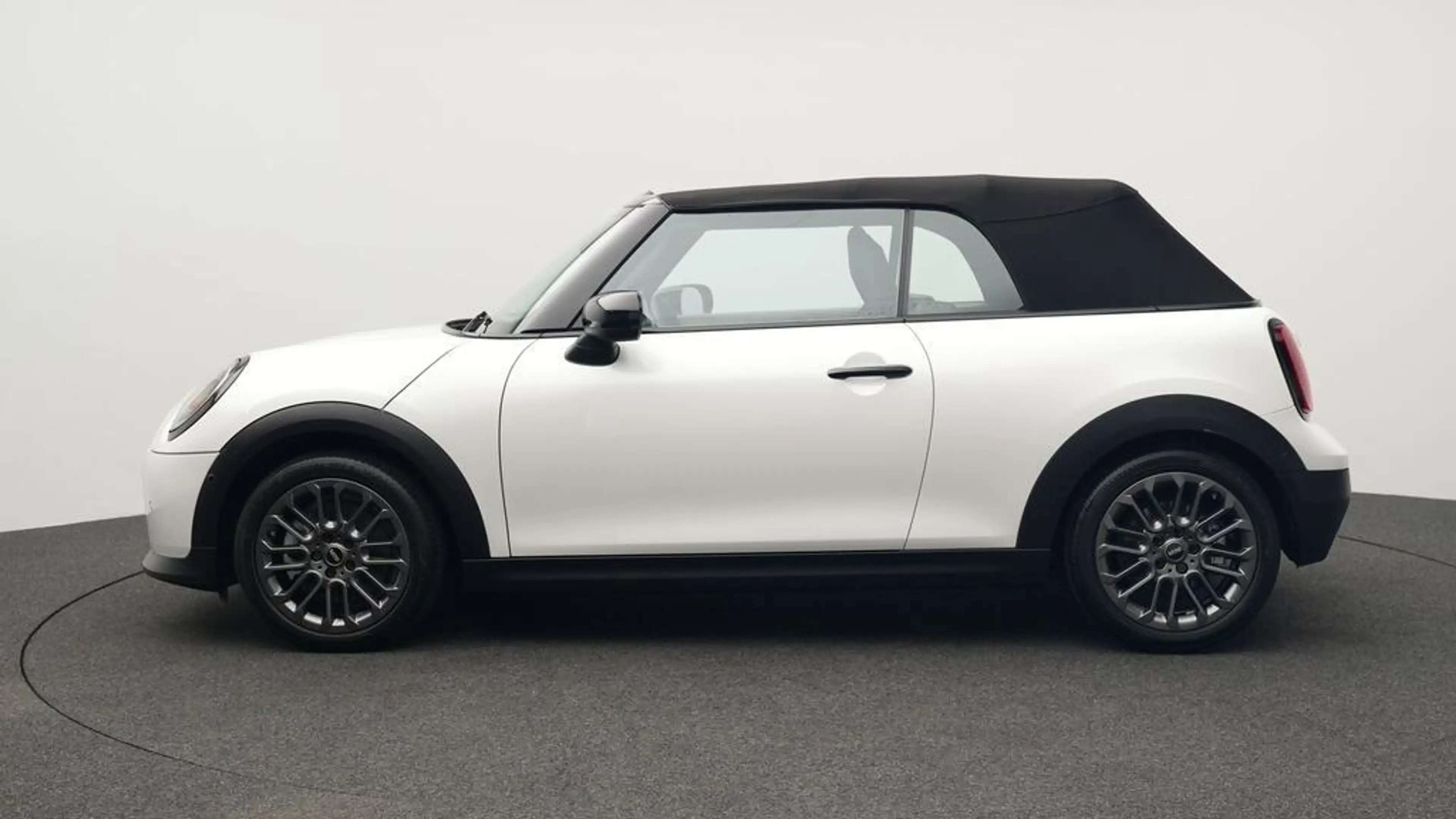MINI Cooper C Cabrio Favoured Trim — photo 2