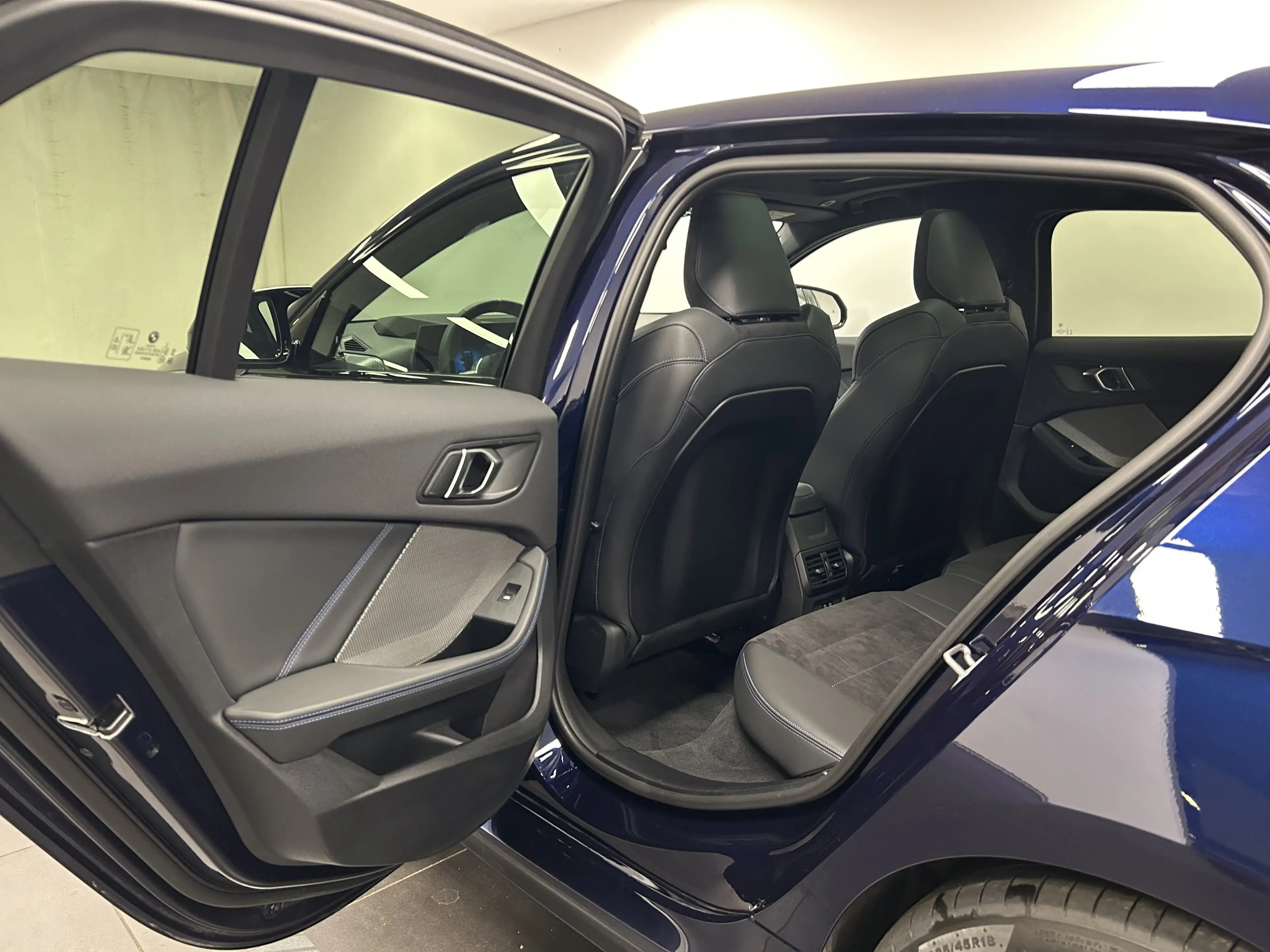 BMW 135 M135 xDrive Hatch — photo 14