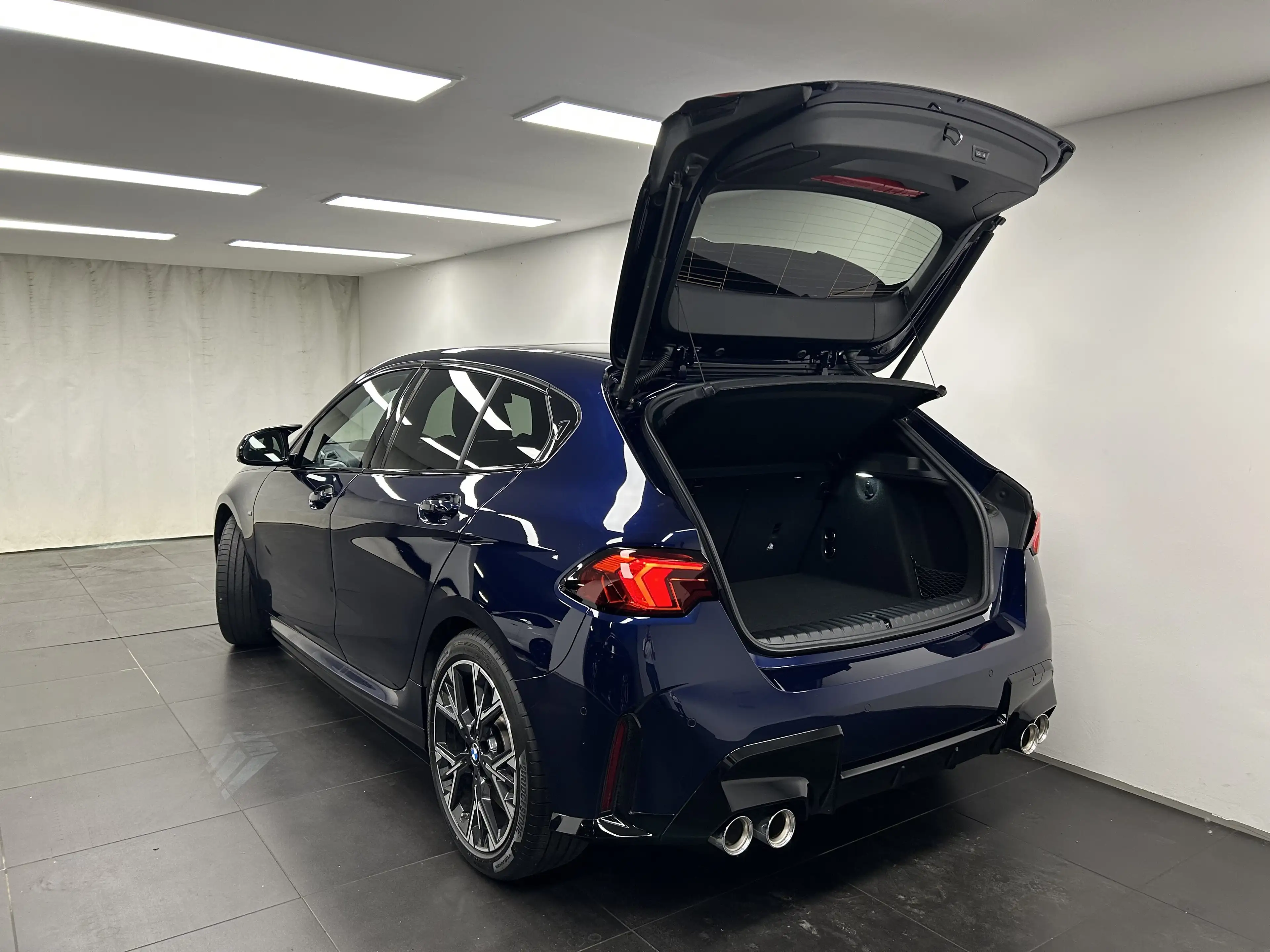 BMW 135 M135 xDrive Hatch — photo 11