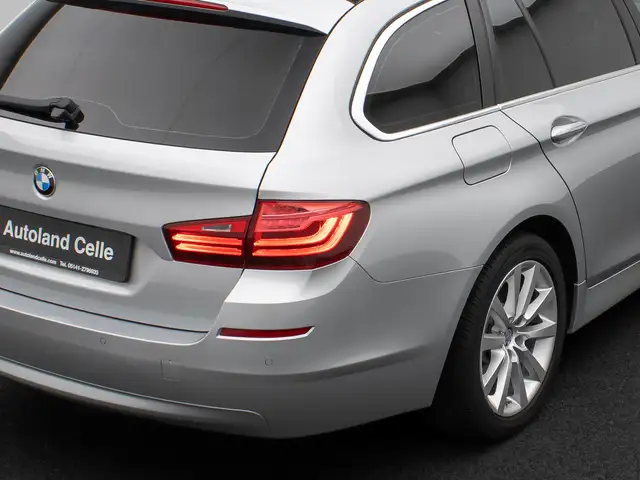 BMW 5 Series view 15