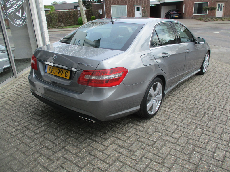Mercedes-Benz E 200 E200 CGI BlueEfficiency Aut. AMG — photo 4