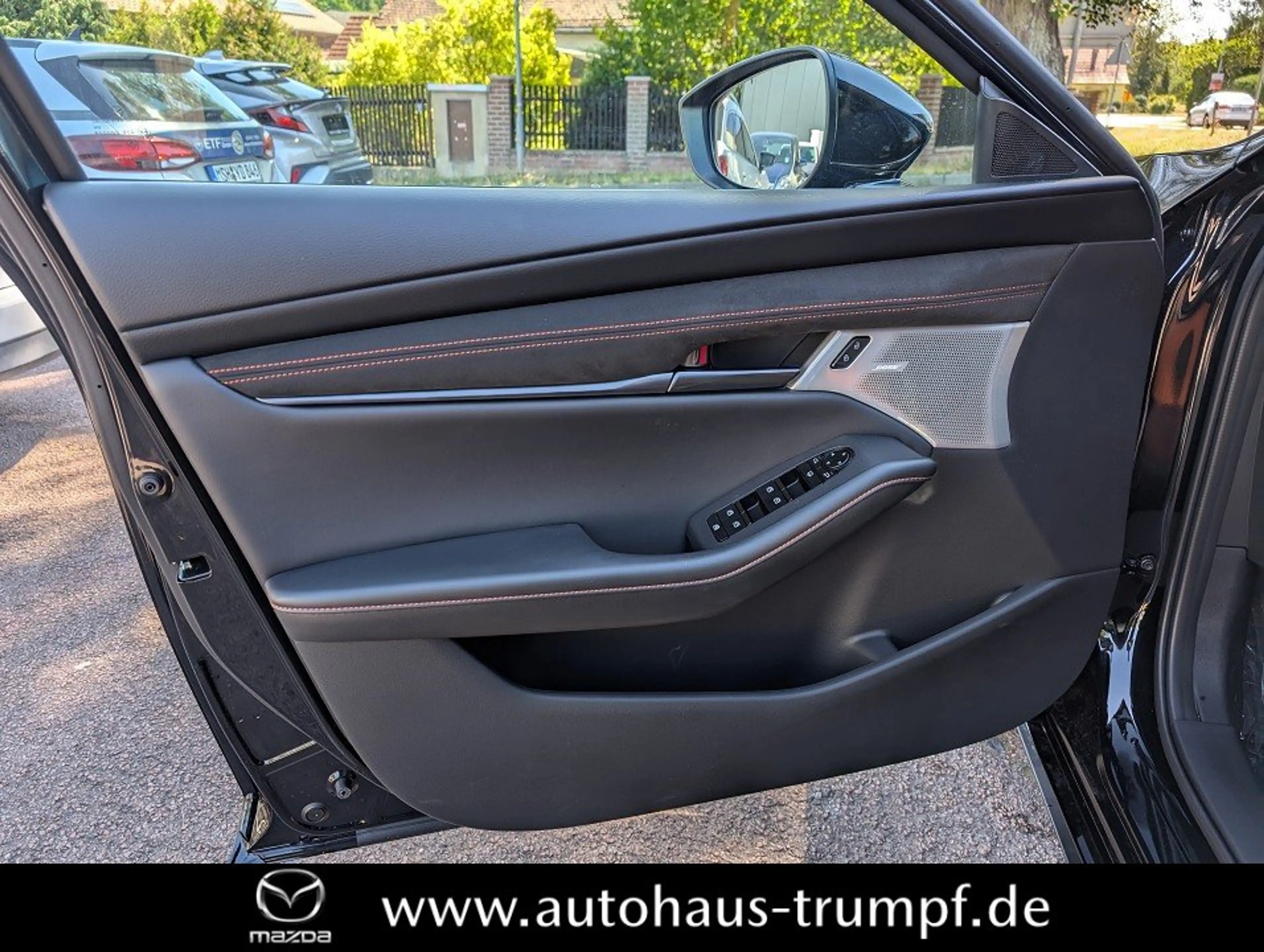 Mazda 3 2.0L e-SKYACTIV X 186ps — photo 7