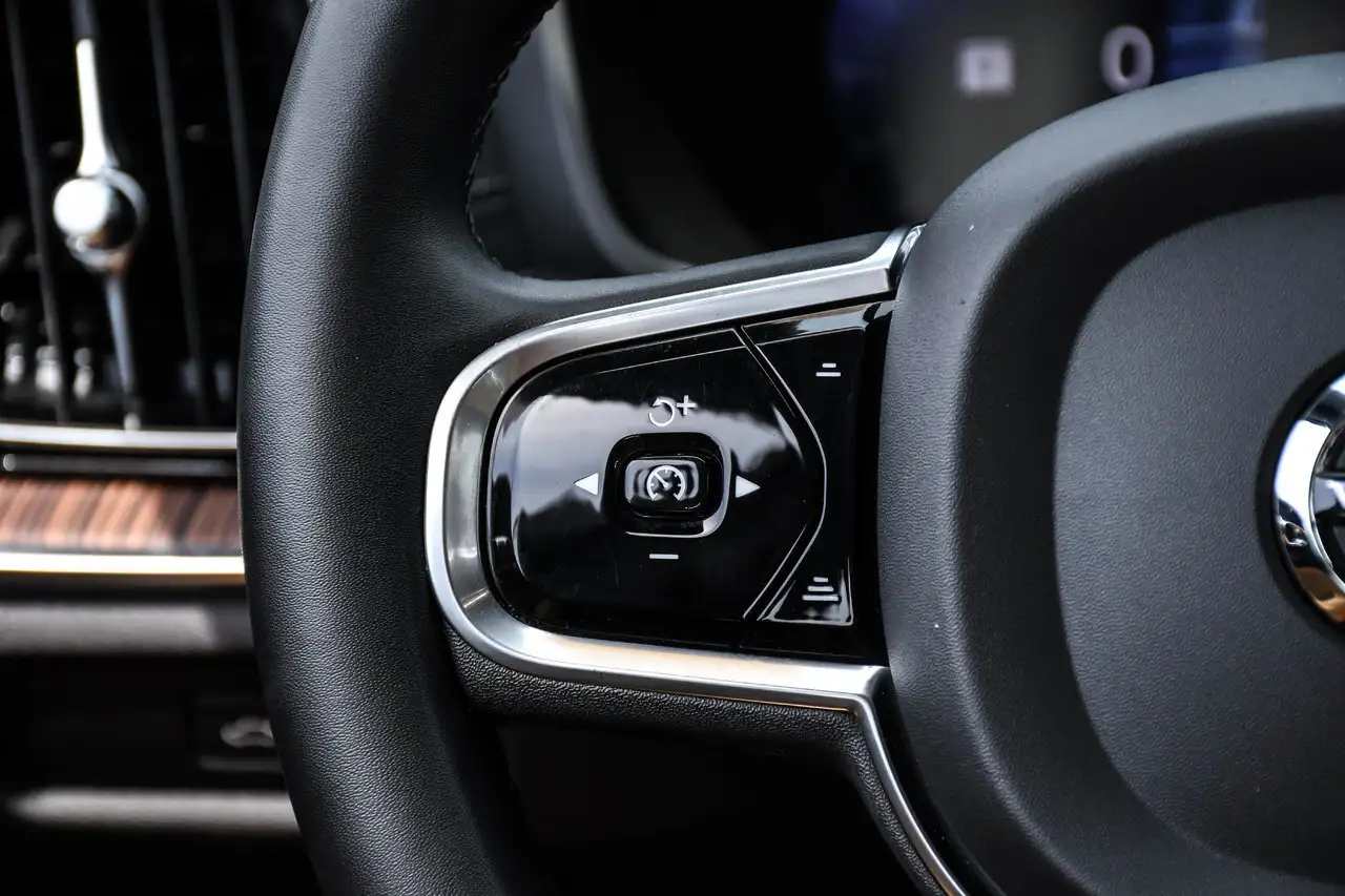 Volvo V60 снимка Volvo V60