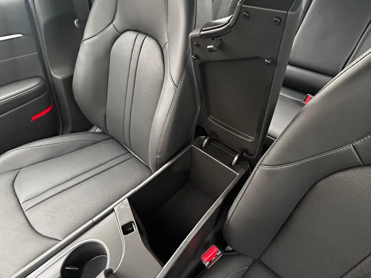 Hyundai SONATA снимка Hyundai SONATA