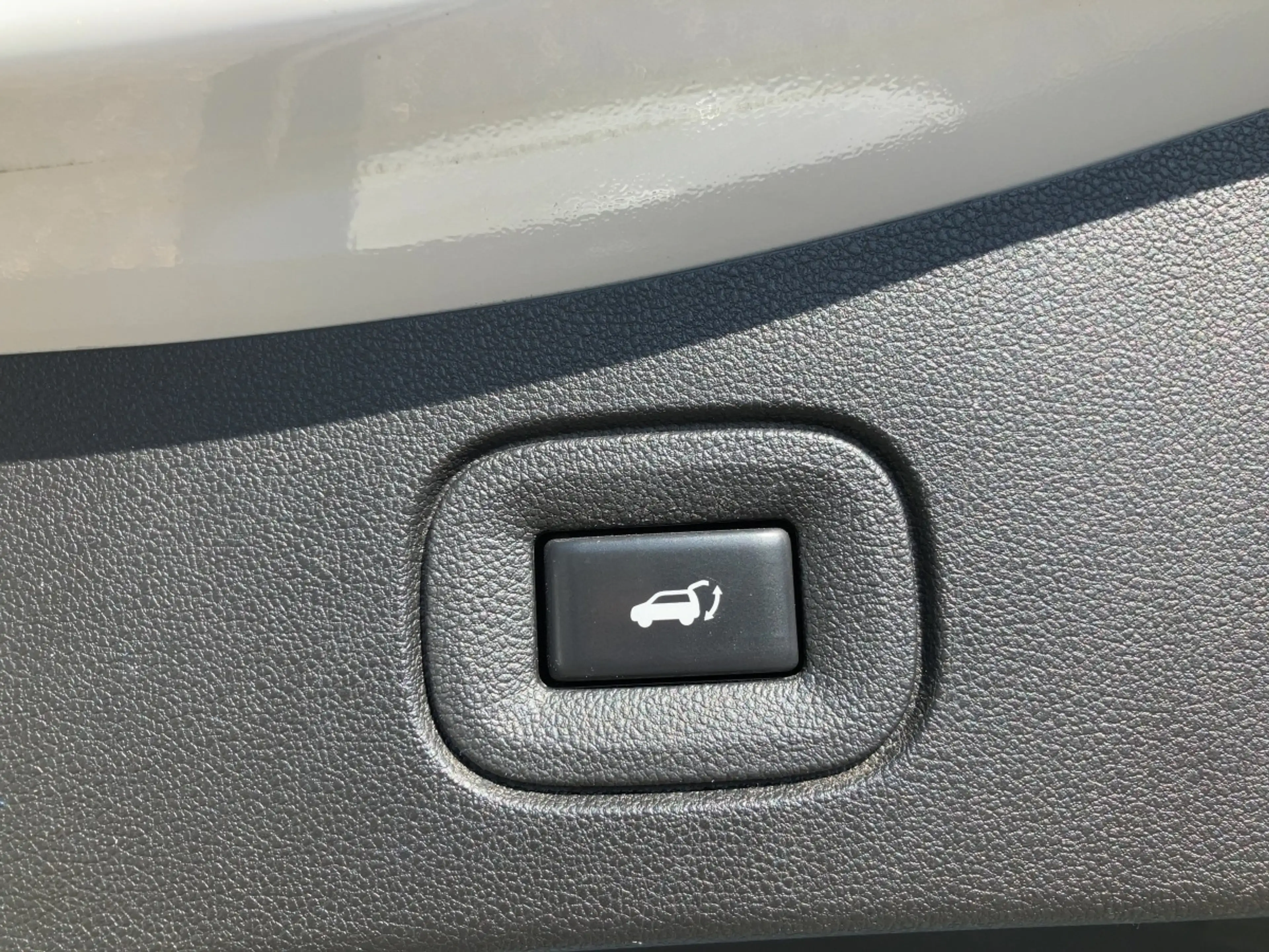 Renault Koleos INITIALE PARIS TCe 160 Automatik — photo 9