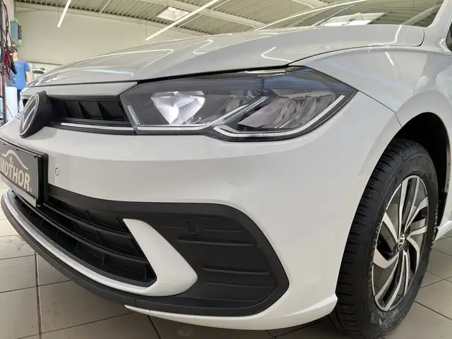 Volkswagen Polo view 19