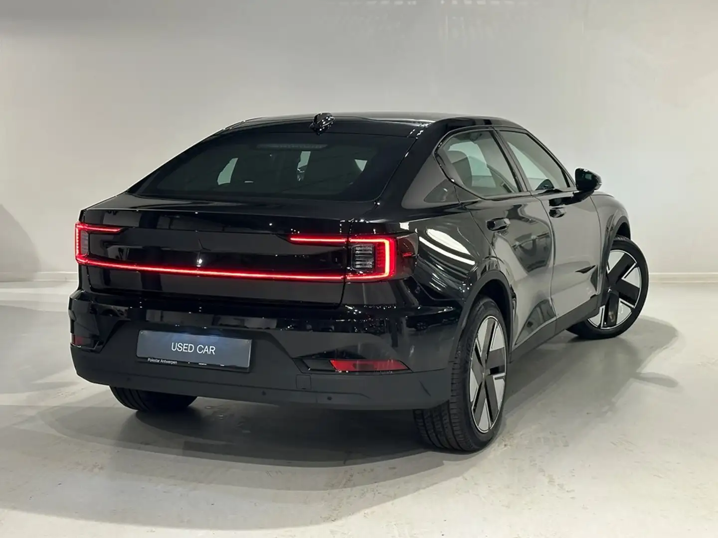 Polestar 2 Long Range PLUS PILOT CLIMATE PACK Чёрный - 2
