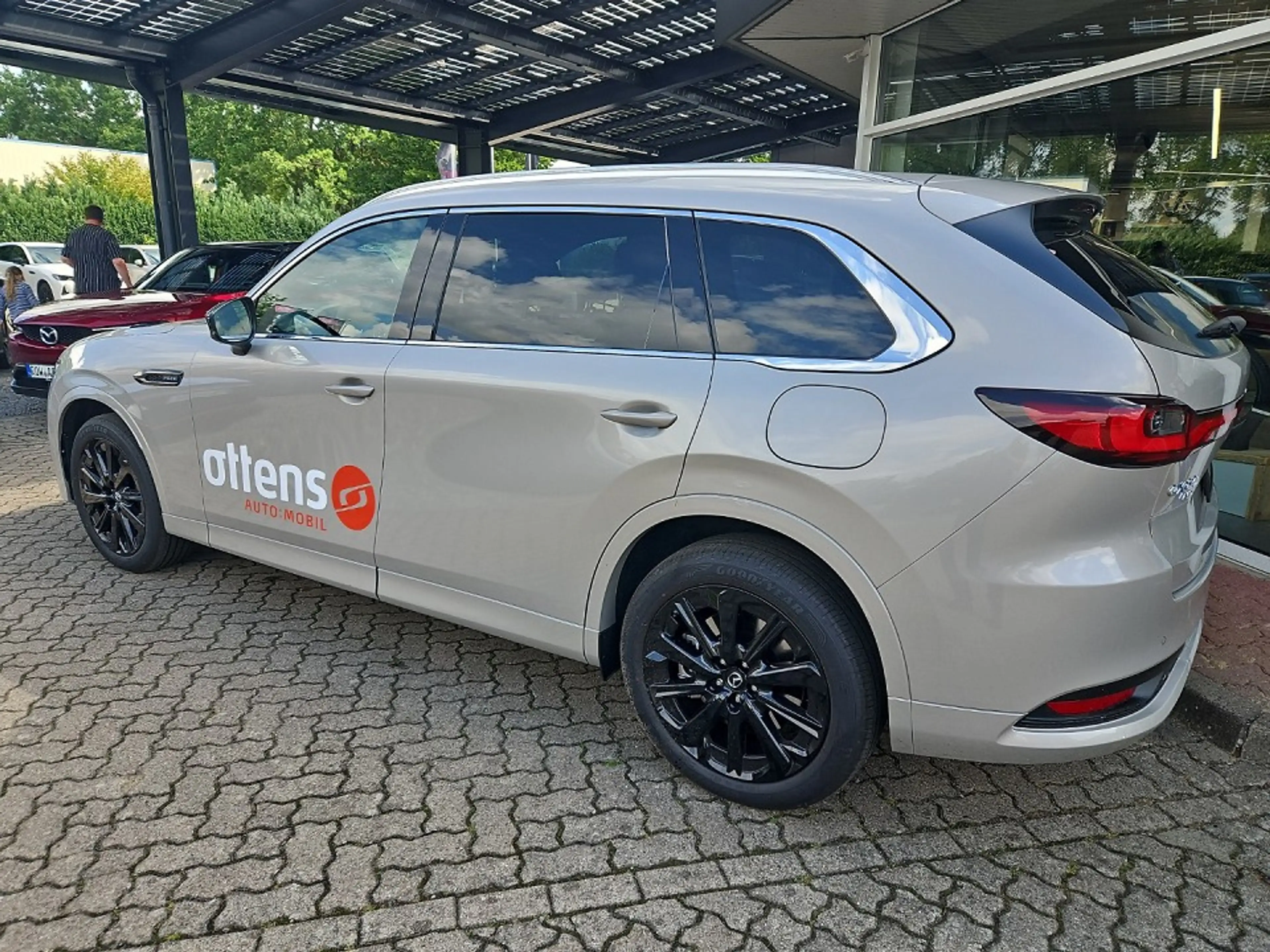 Mazda CX-80 2,5i PHEV Homura Plus 7-Sitzer — photo 7