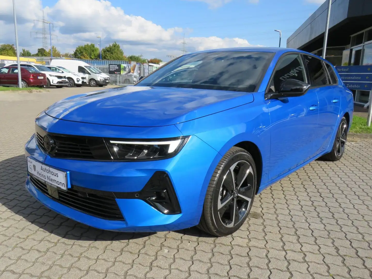 Opel Astra Sports Tourer GS *AHK*LM*LRheizg*SH*DAB*RFK*TEMP* Blau - 1
