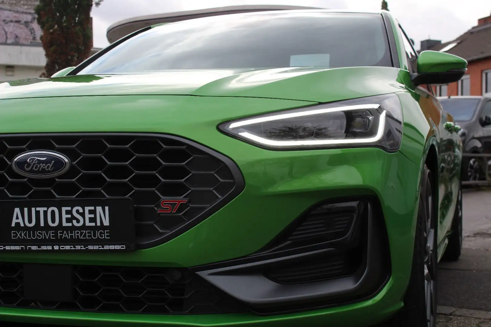 Ford Focus 2,3 EcoBoost ST X+PANO+KAMERA+B&O+HUD+AHK Grün - 2