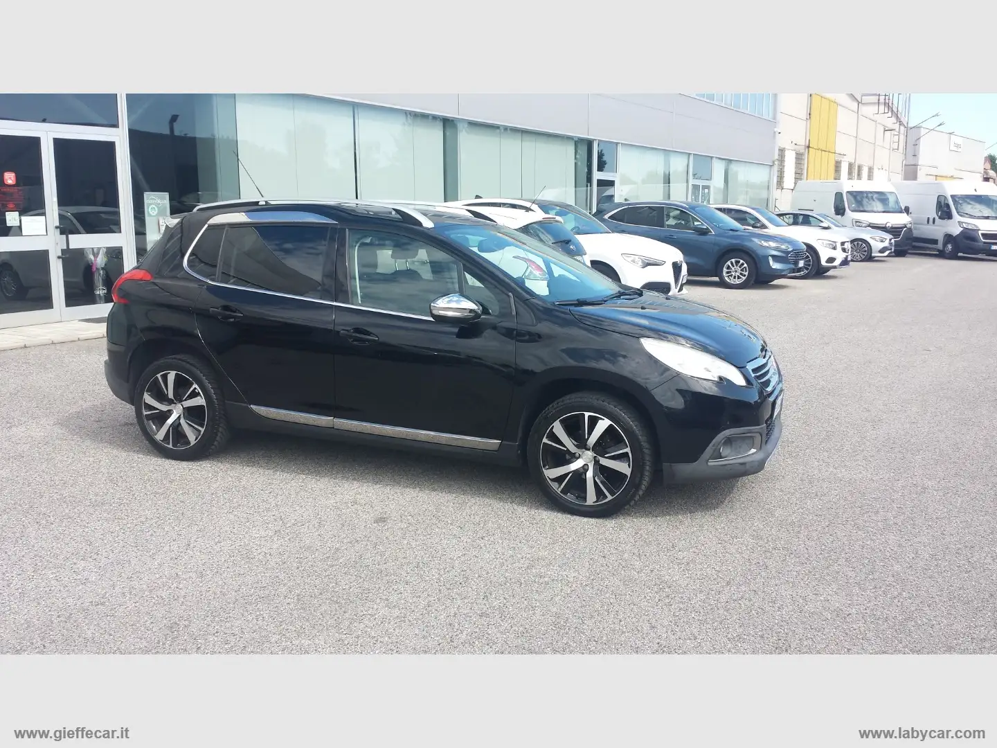 Peugeot 2008 BlueHDi 100 S&S Allure NAVI SAT Nero - 2