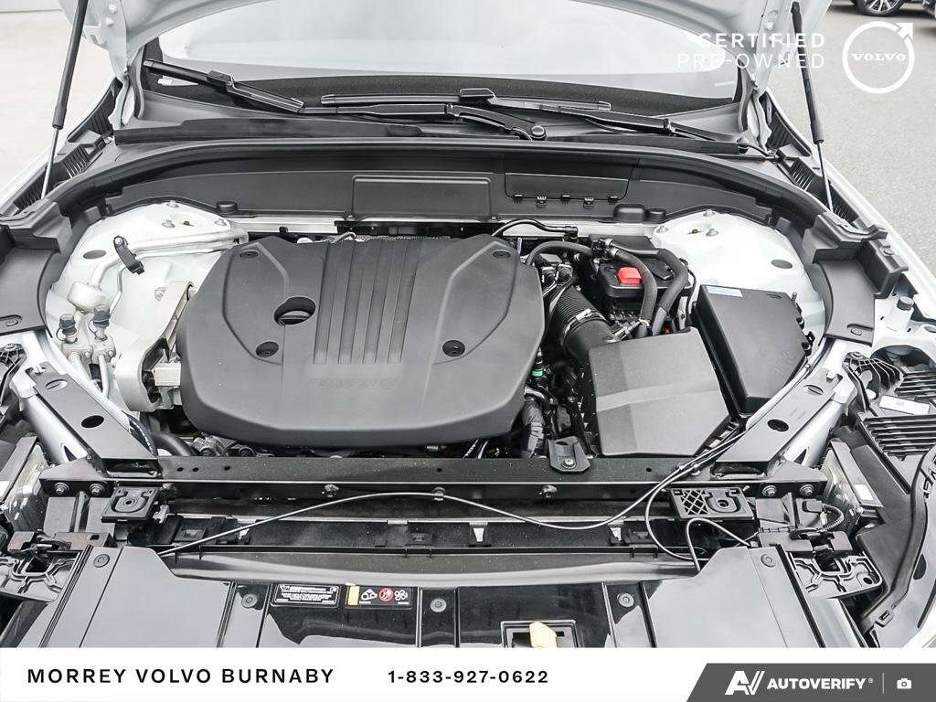 2025 Volvo XC60 Plus | Climate Package | 20 Alloy Dark Theme | AWD thumb 9