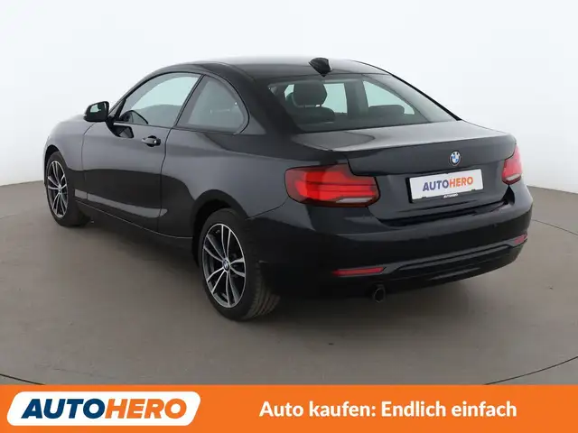 BMW 2 Series view 4