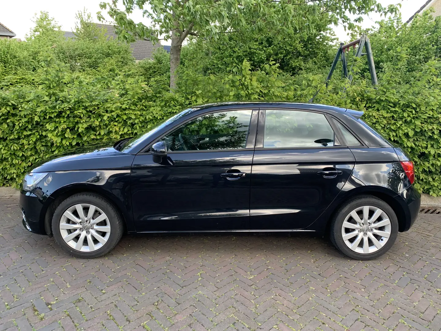 Audi A1 1.4 TFSI Pro Line S Zwart - 2