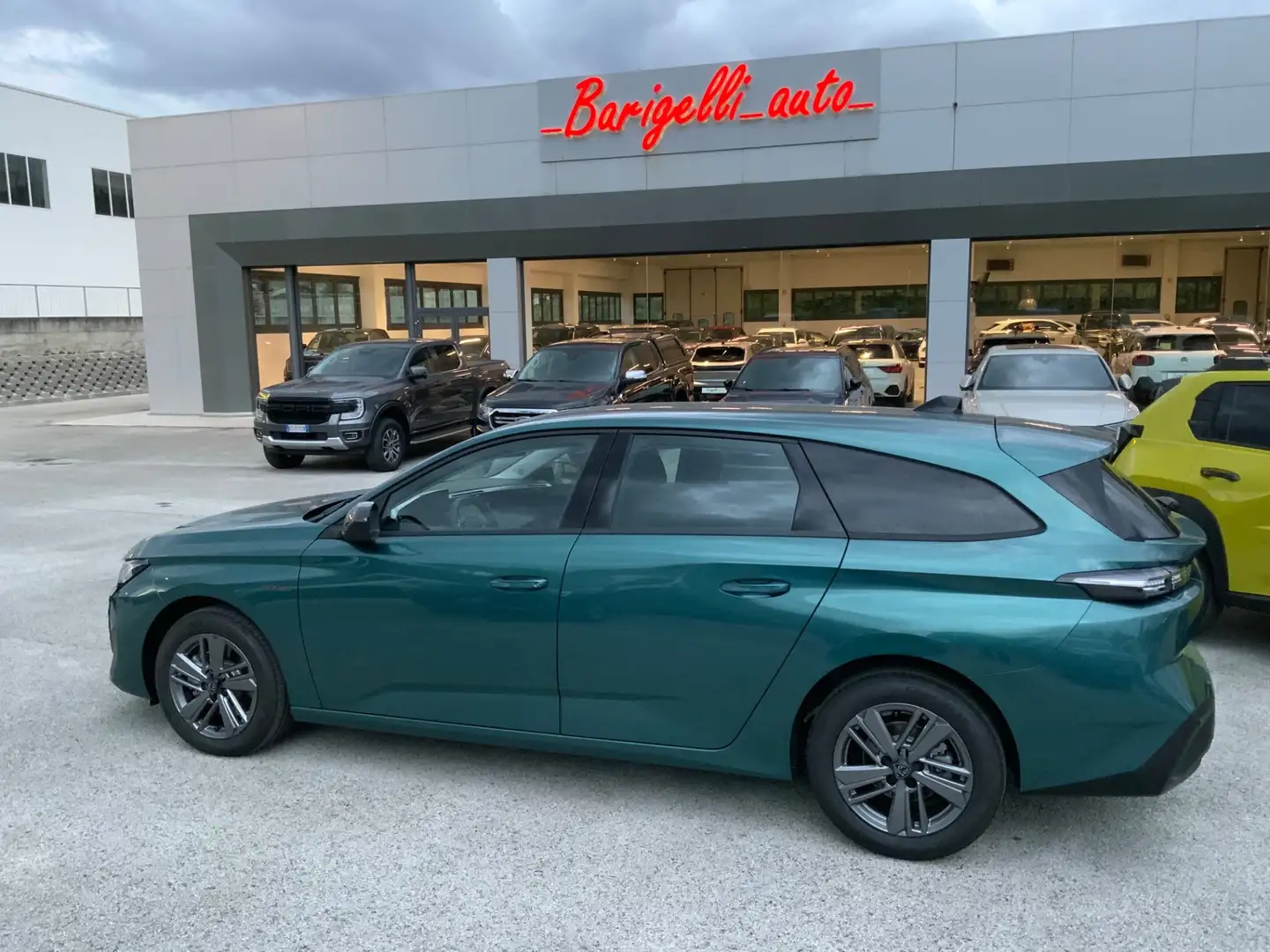 Peugeot 308 308 BlueHDi 130 S&S EAT8 SW Style Bleu - 1