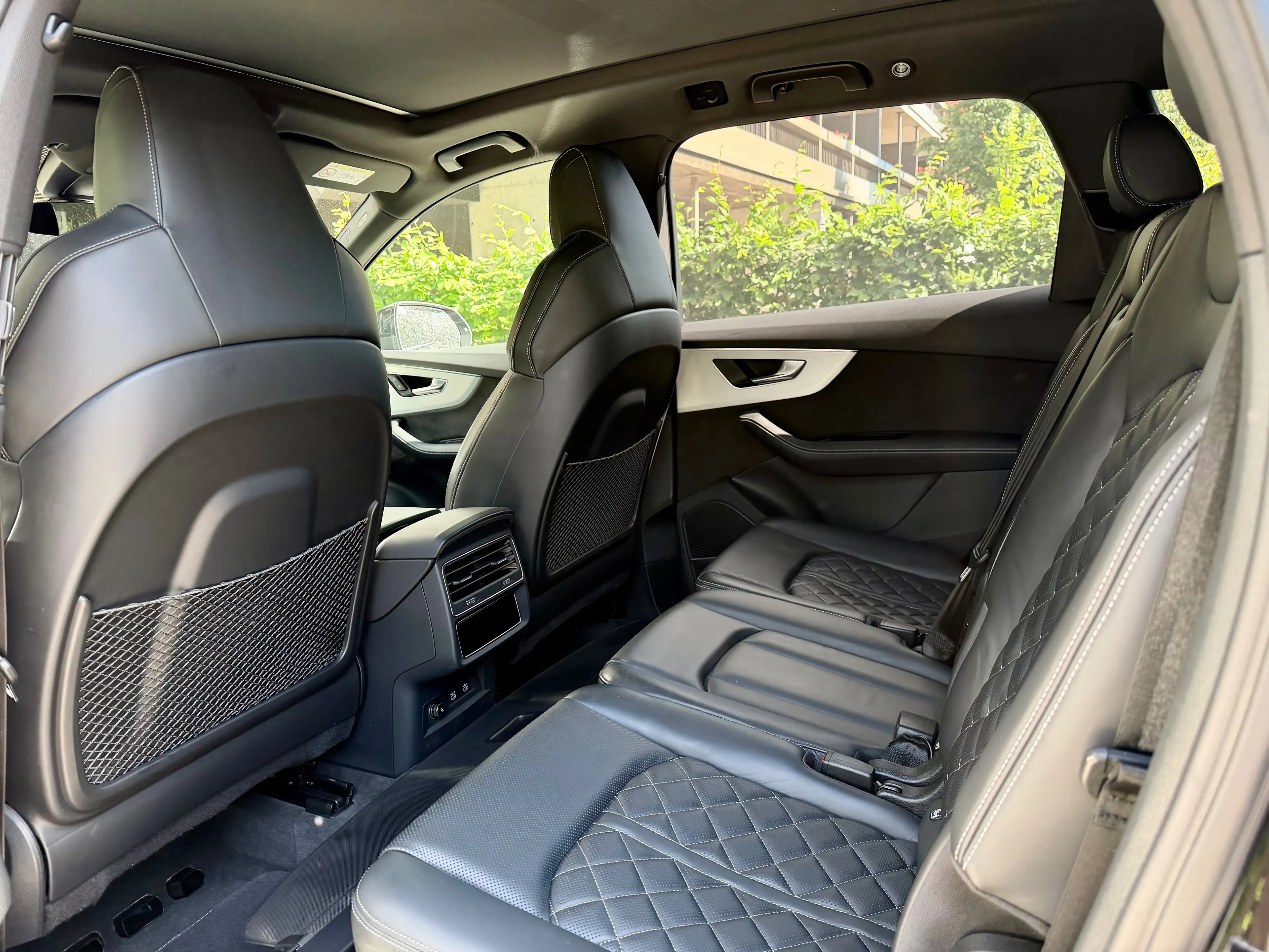 Audi SQ7 4.0TDI 435PS Quattro 7-Sitz Matrix B&O Soft Close — photo 15