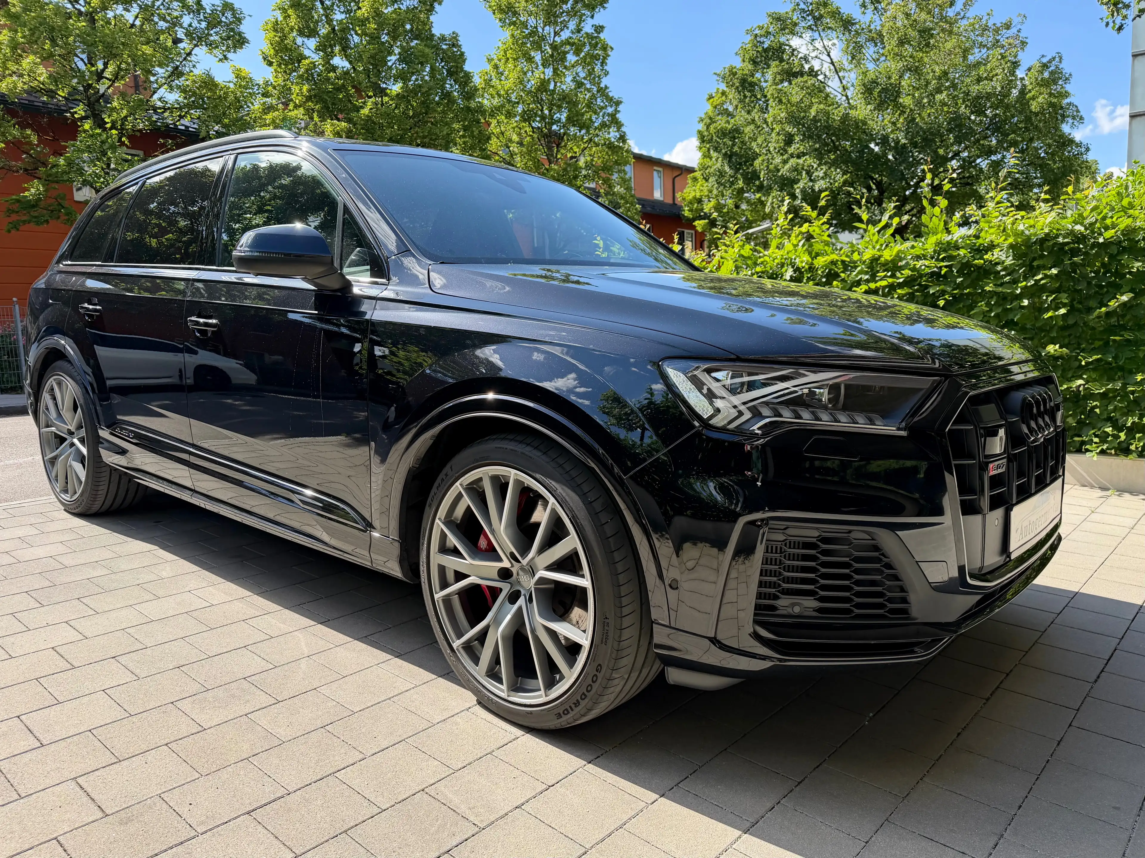 Audi SQ7 4.0TDI 435PS Quattro 7-Sitz Matrix B&O Soft Close — photo 4