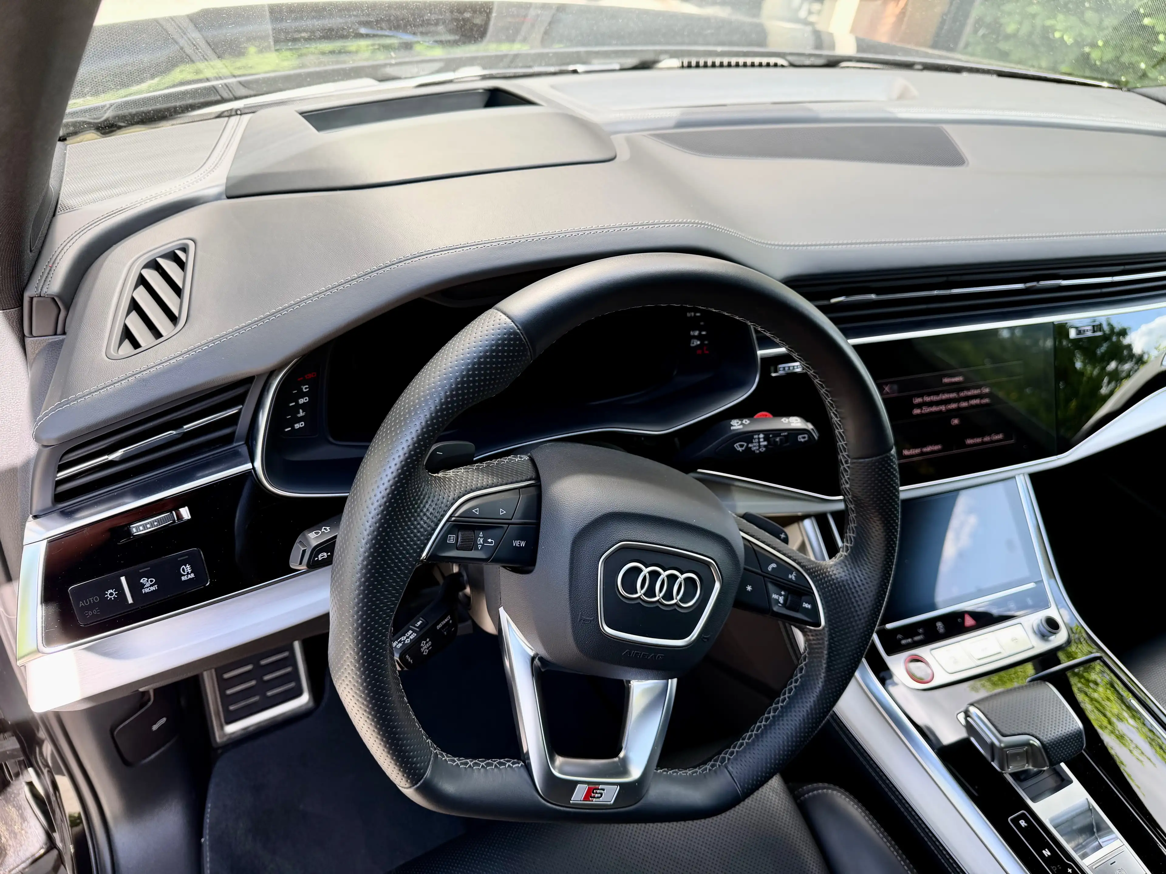 Audi SQ7 4.0TDI 435PS Quattro 7-Sitz Matrix B&O Soft Close — photo 11