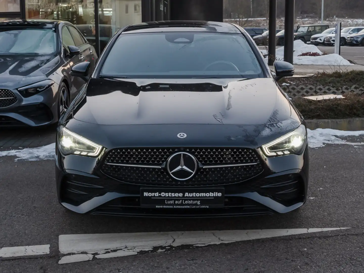 Mercedes-Benz CLA 200 AMG SB PANO 360 MULTIBEAM NIGHT KEYLESS Noir - 2