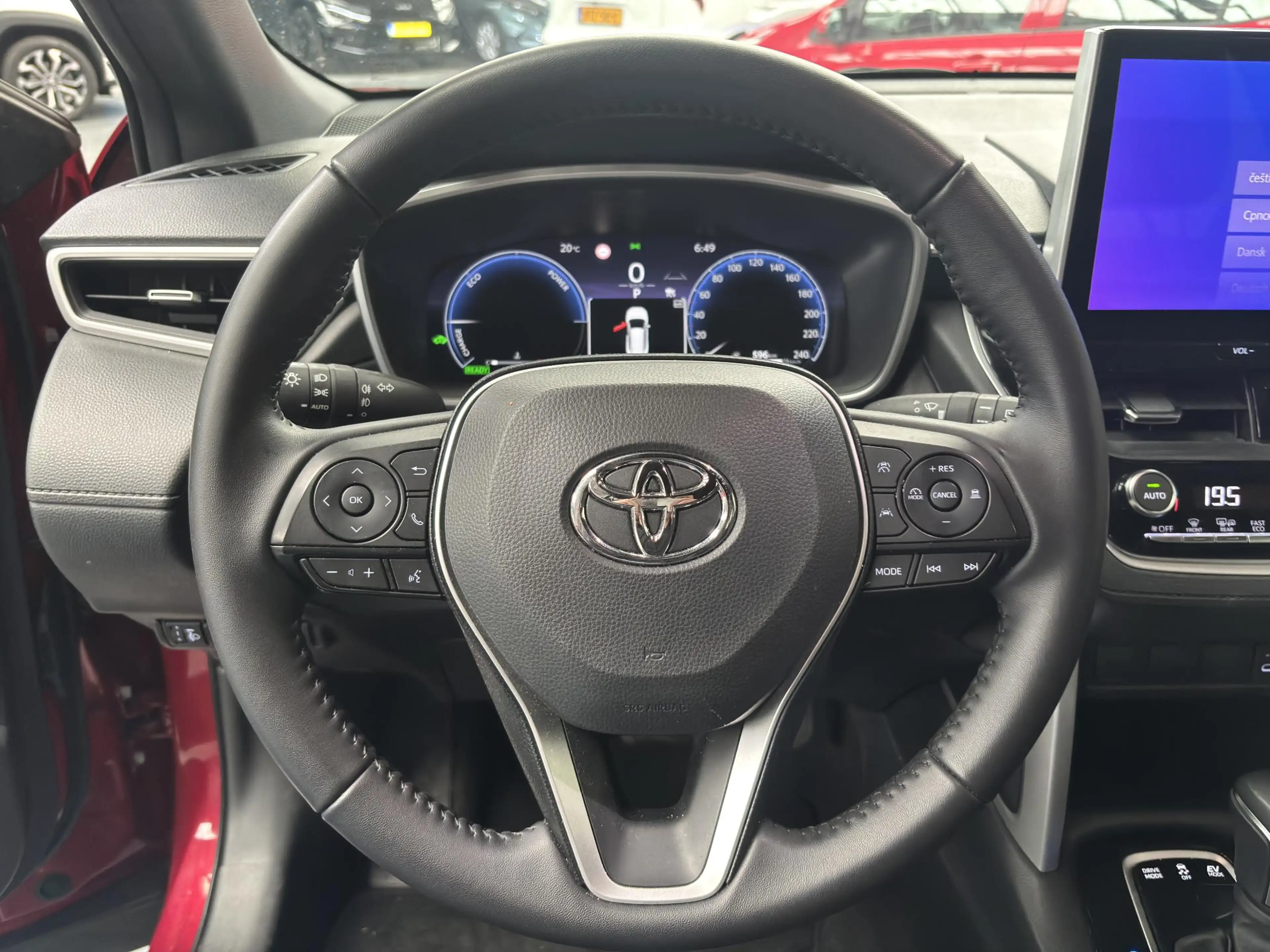 Toyota Corolla Cross Hybrid 140 Active — photo 3