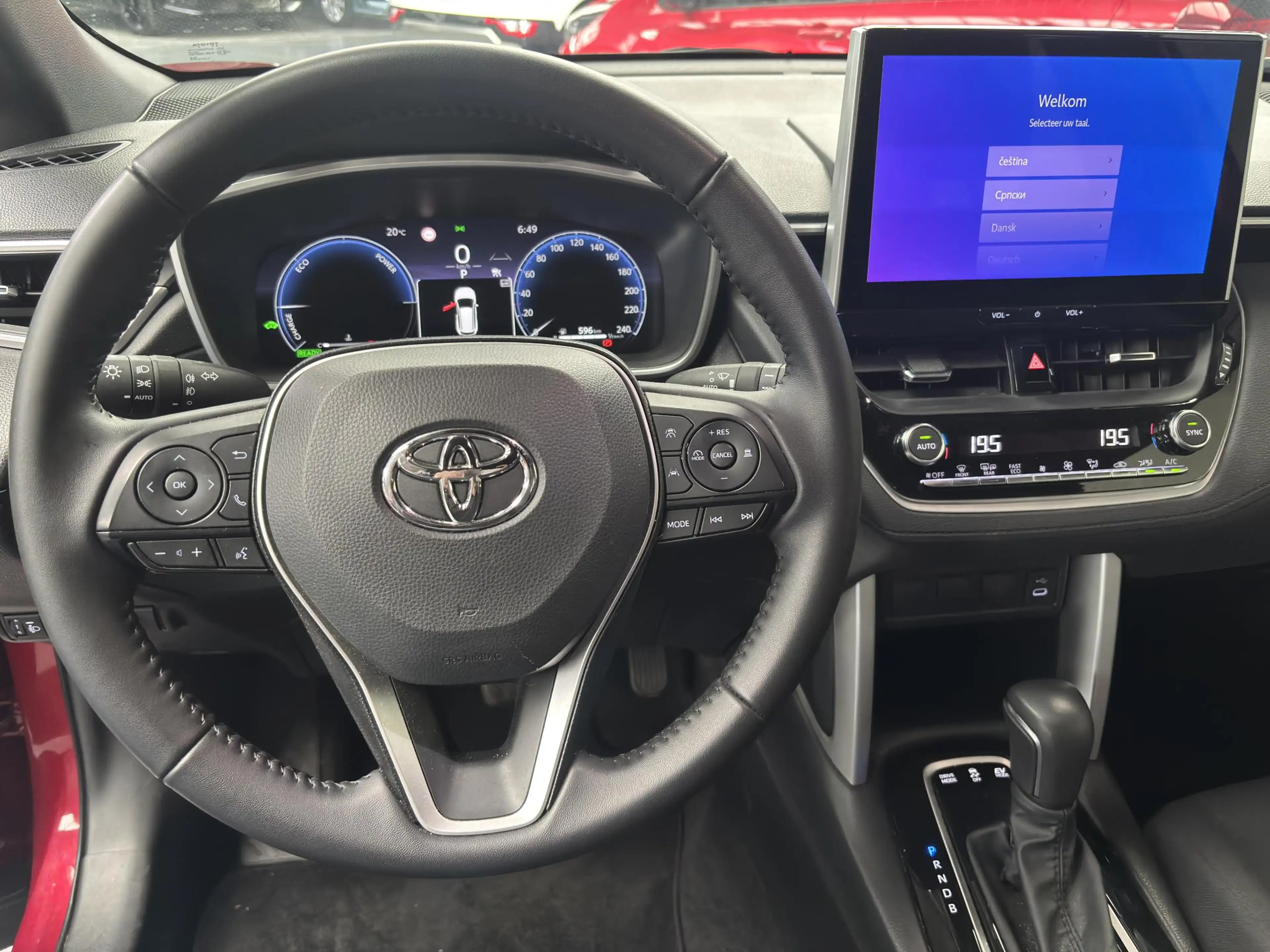 Toyota Corolla Cross Hybrid 140 Active — photo 7