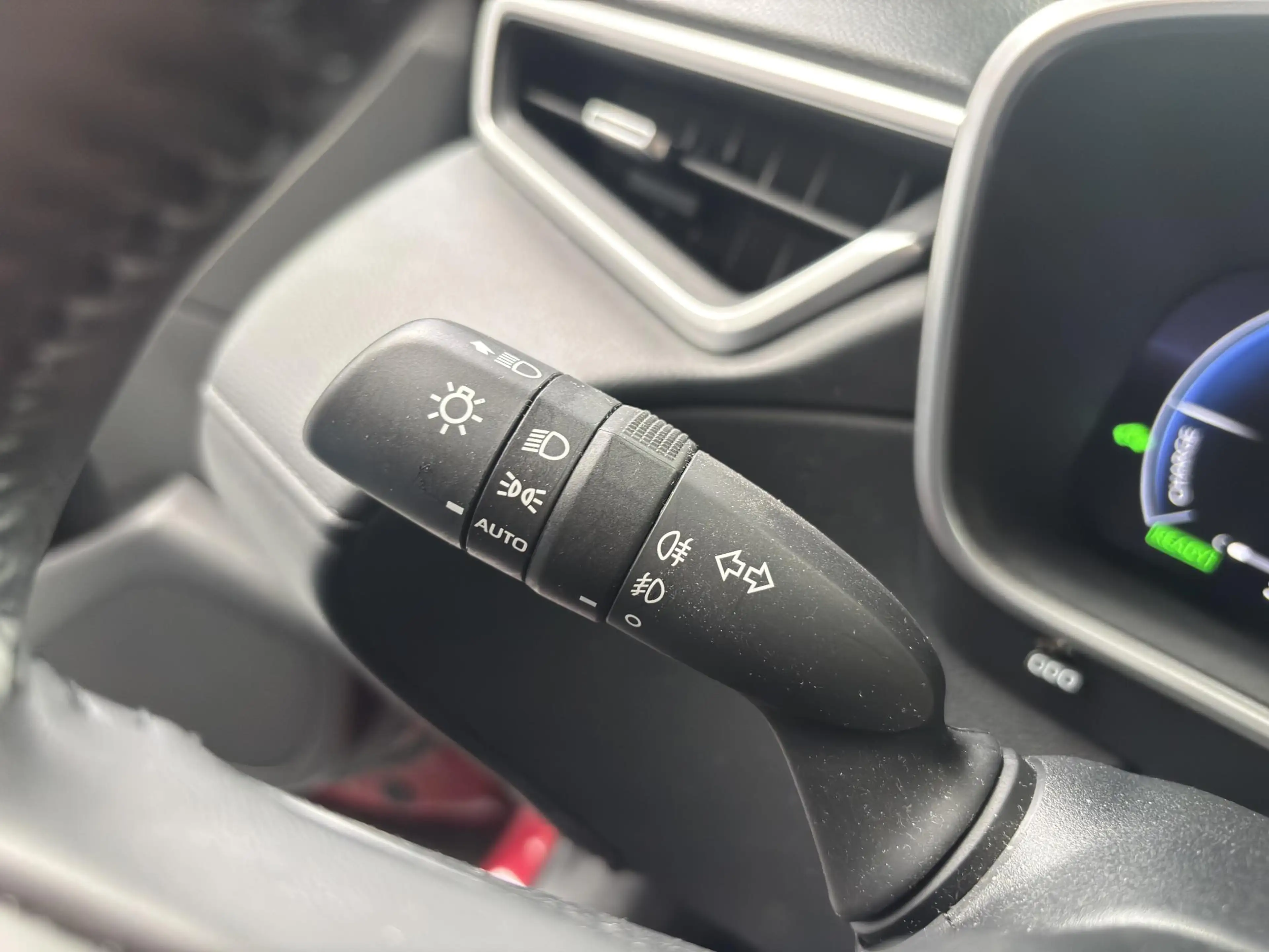 Toyota Corolla Cross Hybrid 140 Active — photo 10