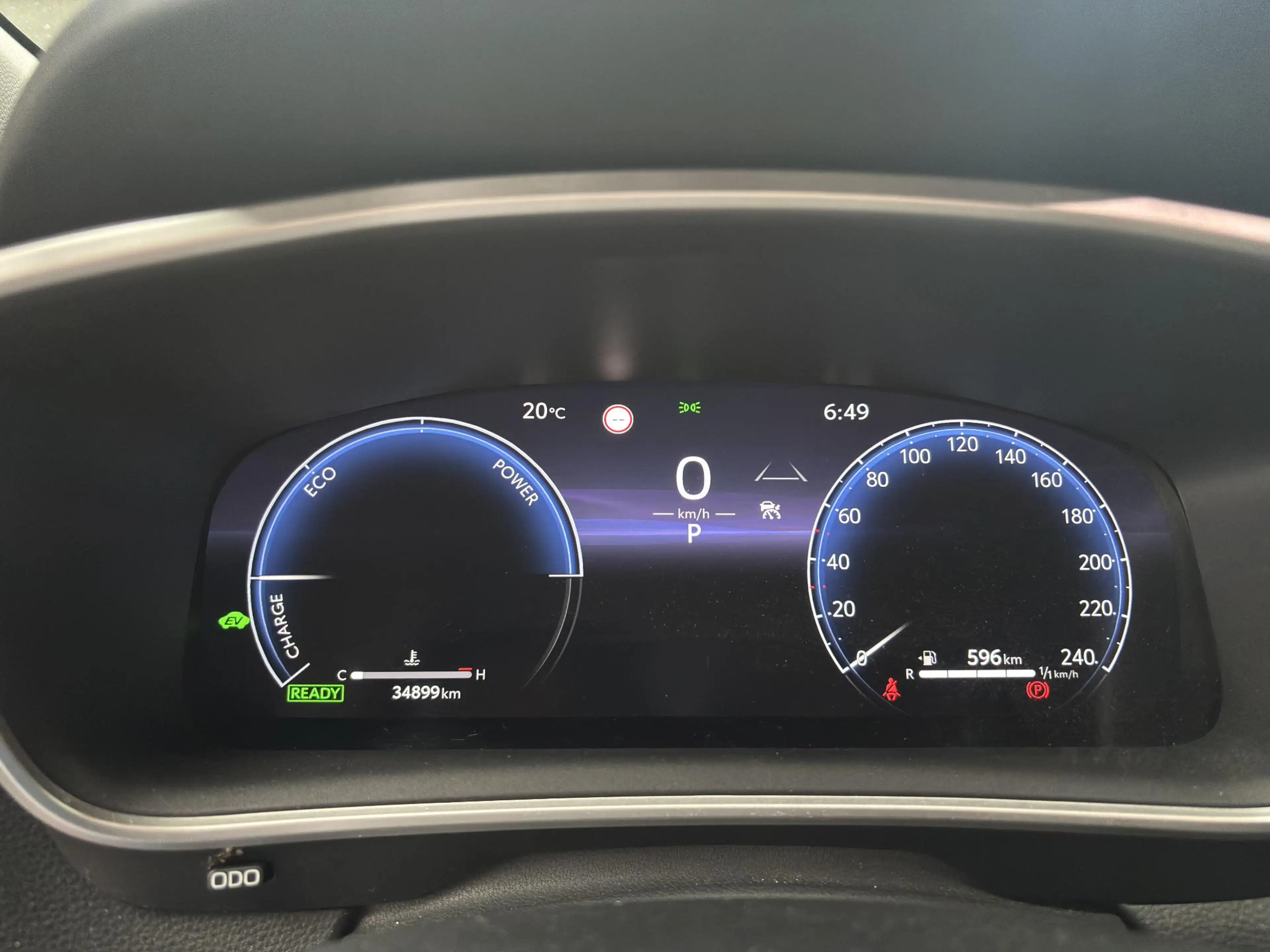 Toyota Corolla Cross Hybrid 140 Active — photo 4