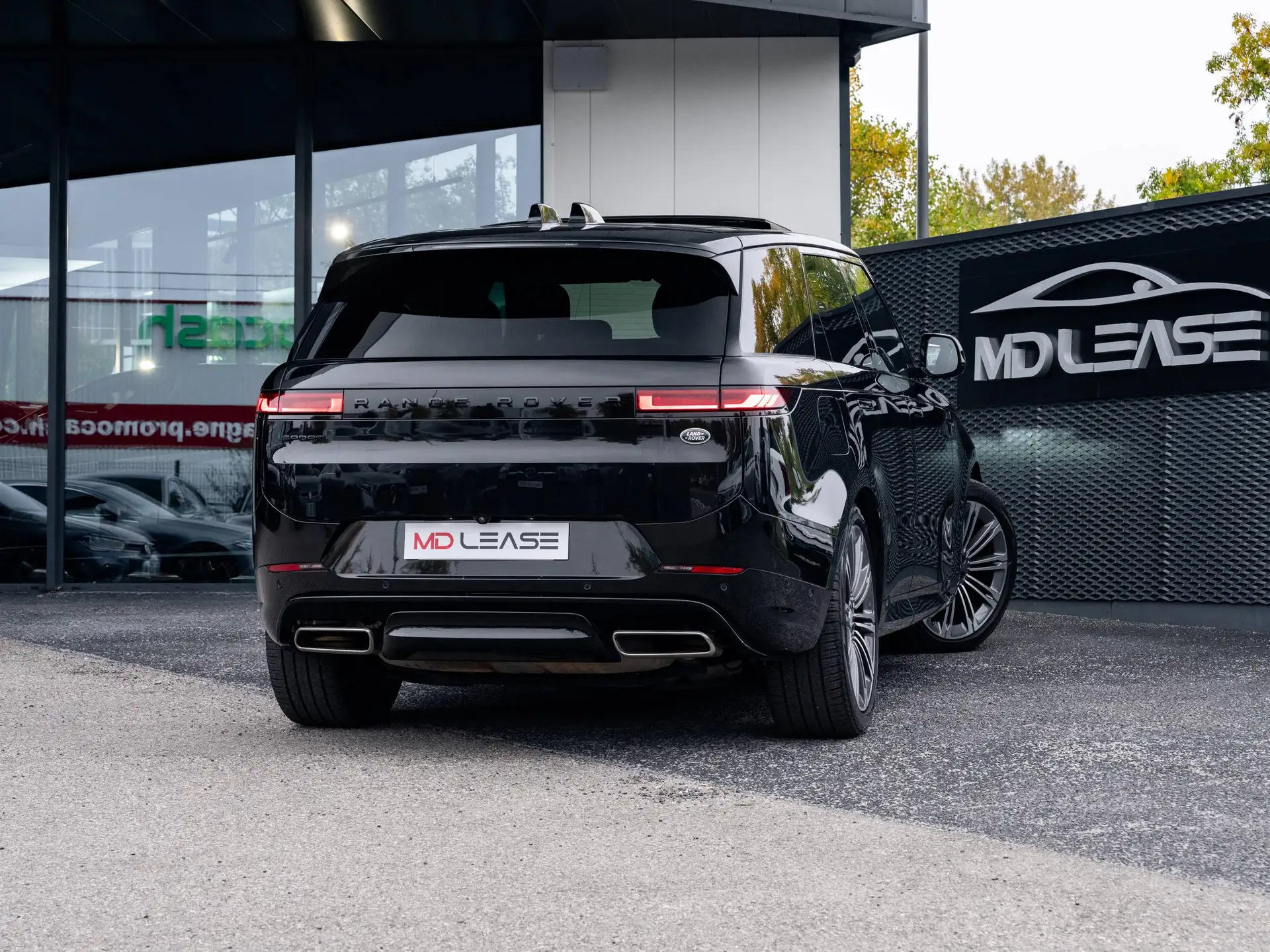 Land Rover Range Rover Sport P400 2024 검정 사진 1