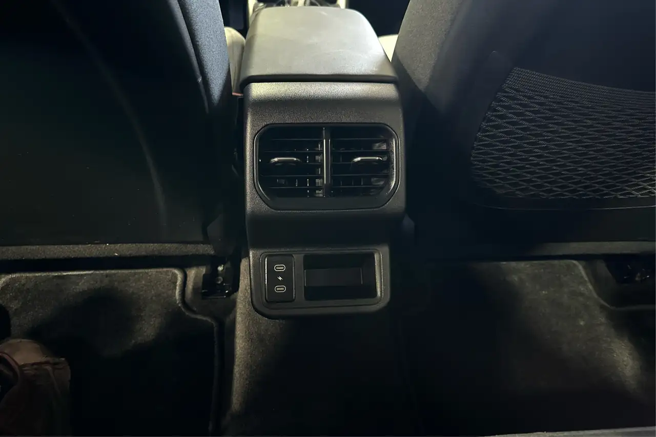 Kia K4 fotografie Kia K4