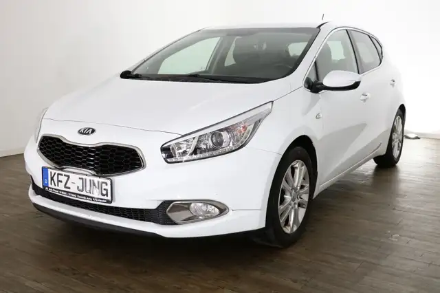 Kia Ceed view 5