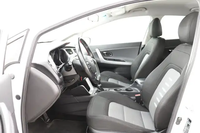 Kia Ceed view 12