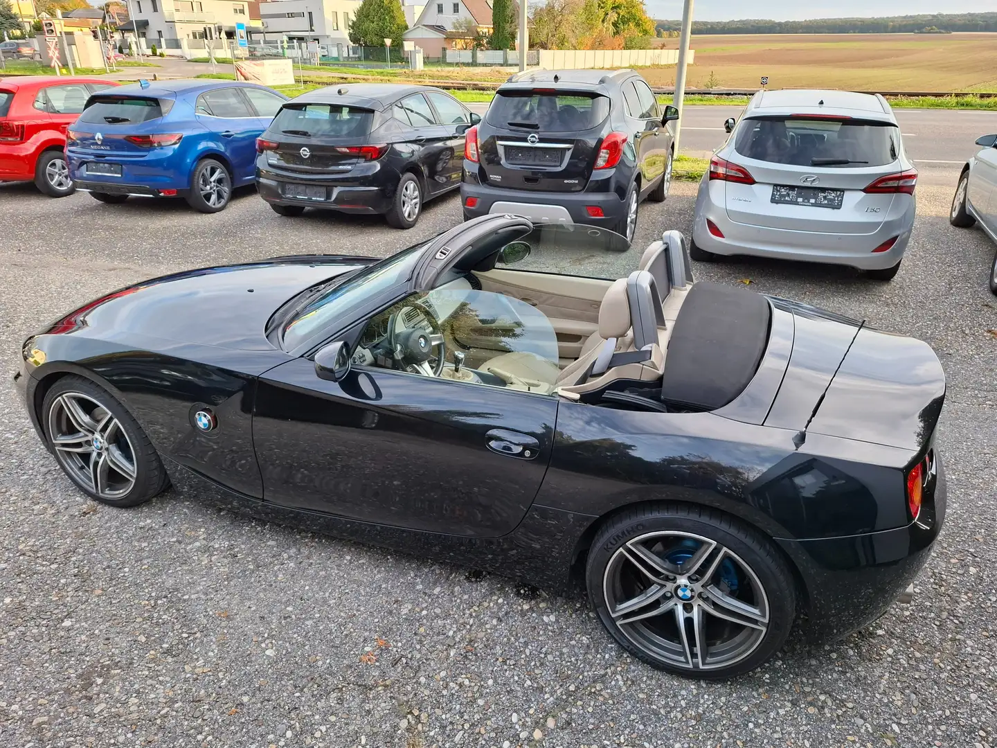 BMW Z4 2.2i V6  Cosmosschwarz metallic, Leder ,Aktion! Schwarz - 2