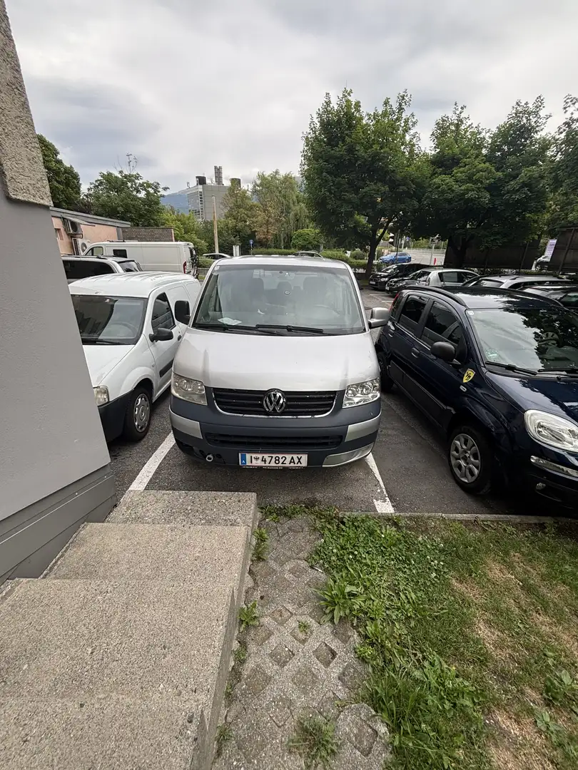 Volkswagen T5 - 1