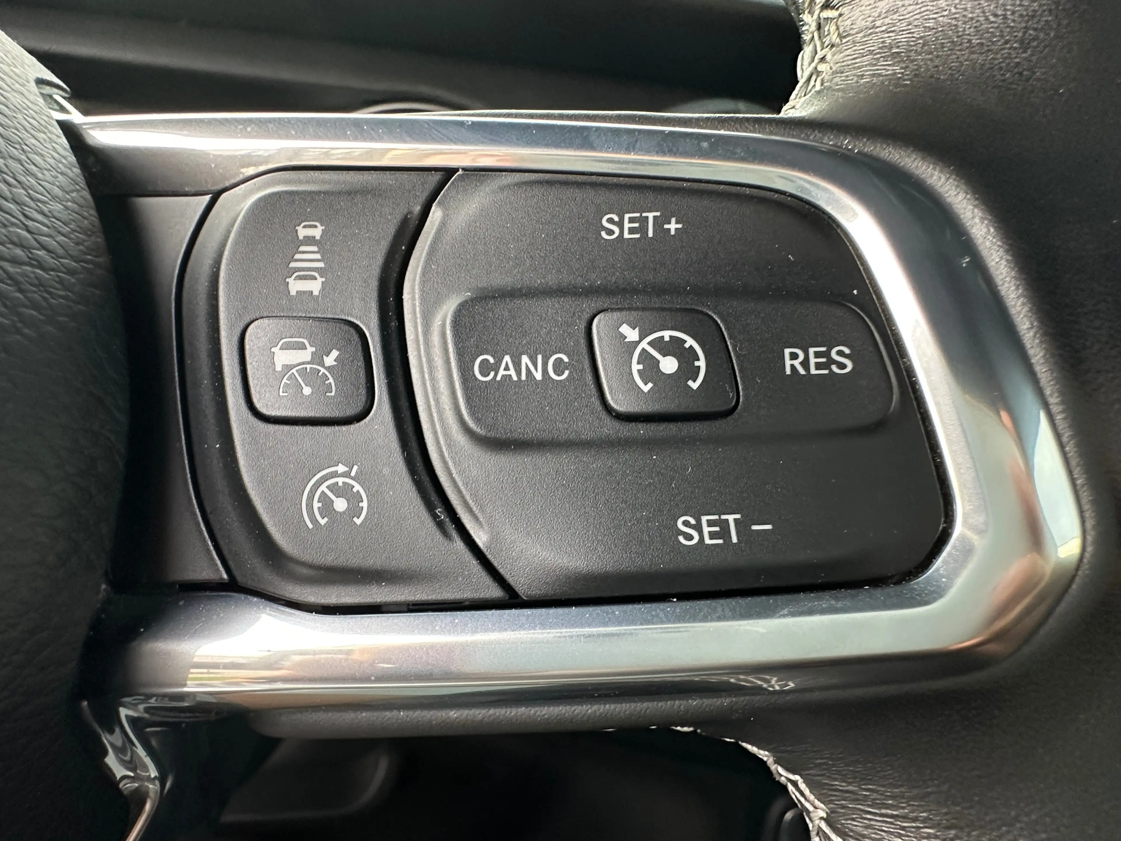Jeep Gladiator Gladiator 3.0 V6 4WD Overland *Hardtop*adapt cruise controle*Full* — photo 11