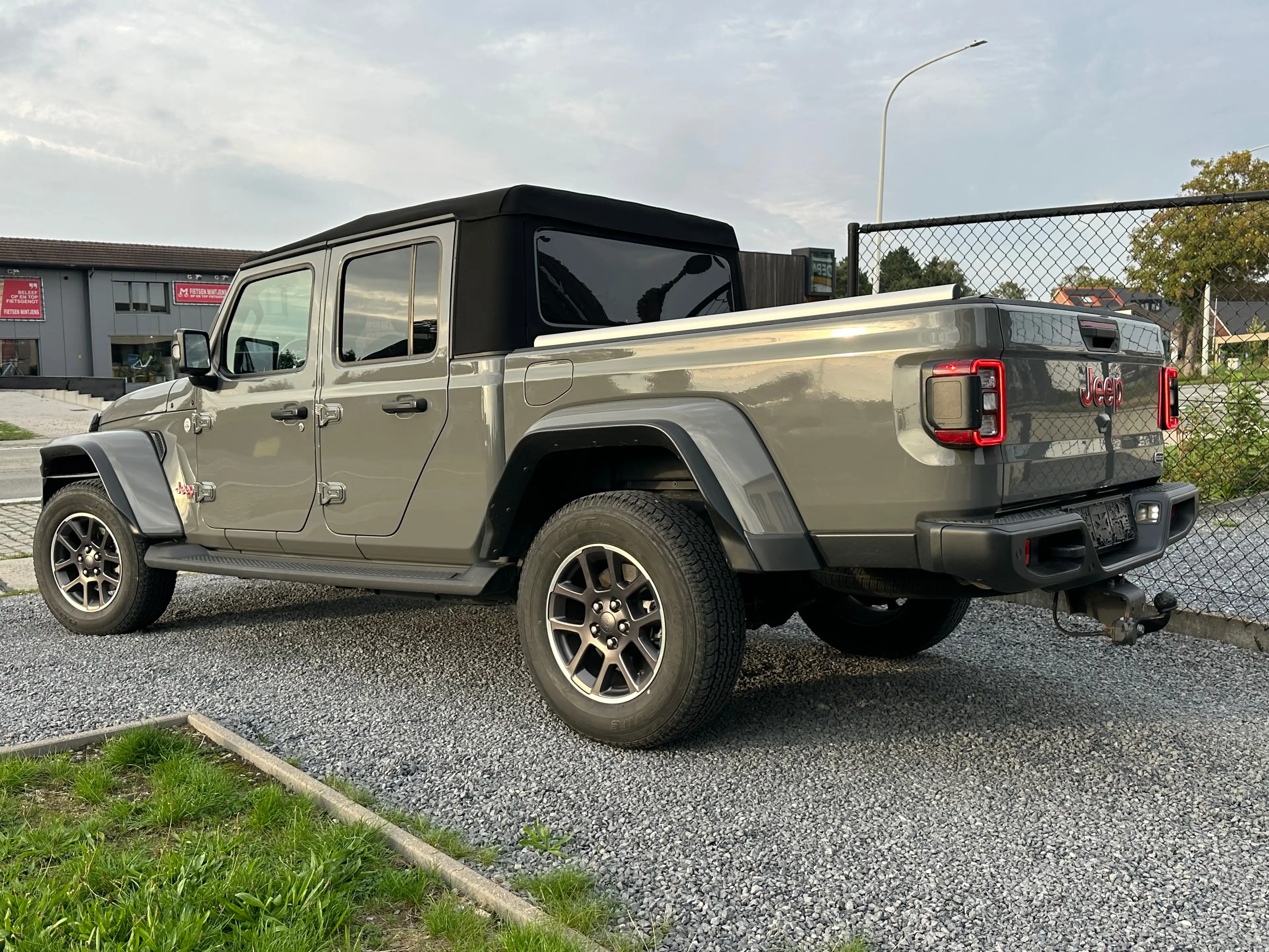 Jeep Gladiator Gladiator 3.0 V6 4WD Overland *Hardtop*adapt cruise controle*Full* — photo 4