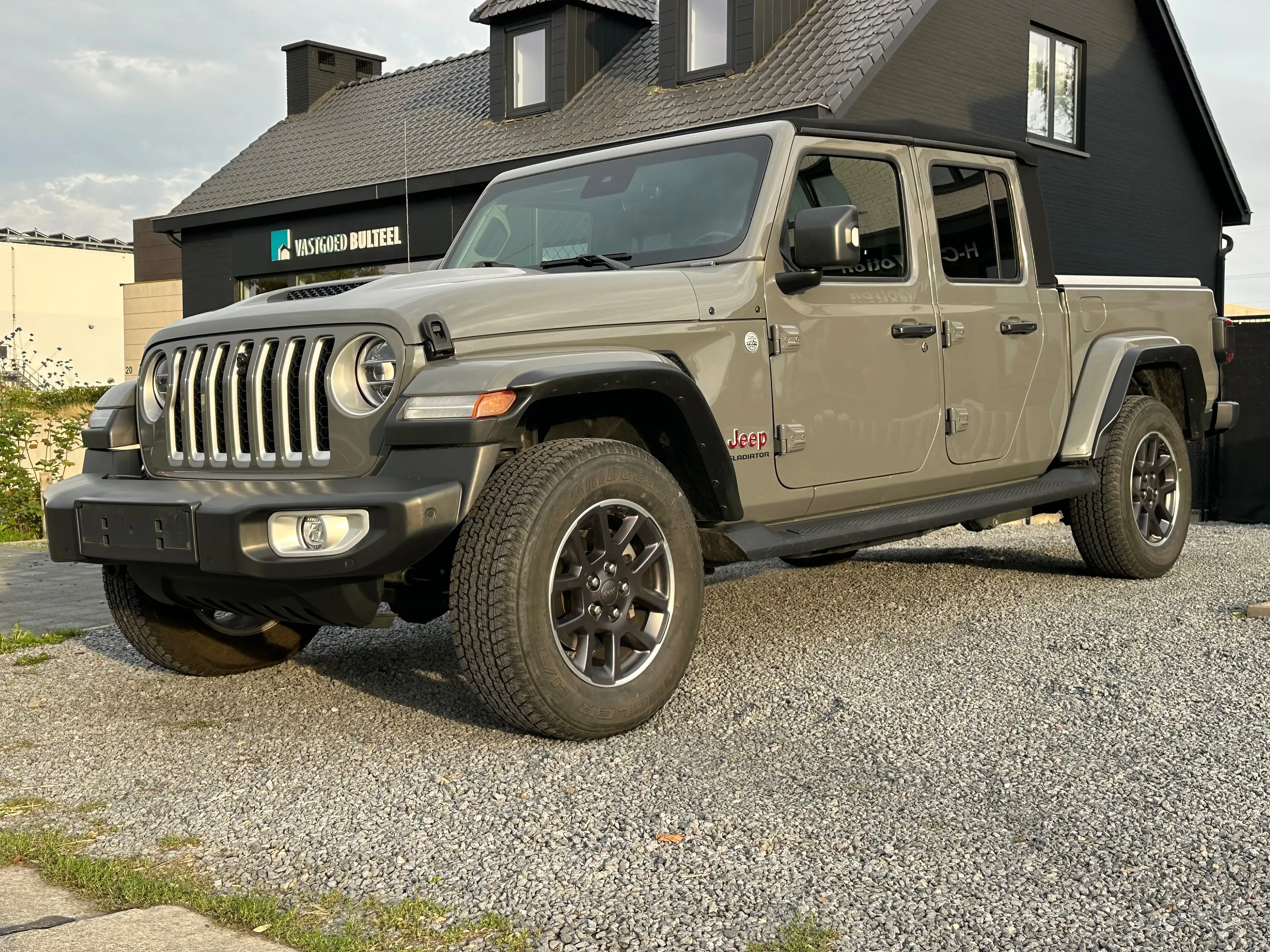 Jeep Gladiator Gladiator 3.0 V6 4WD Overland *Hardtop*adapt cruise controle*Full* — photo 3