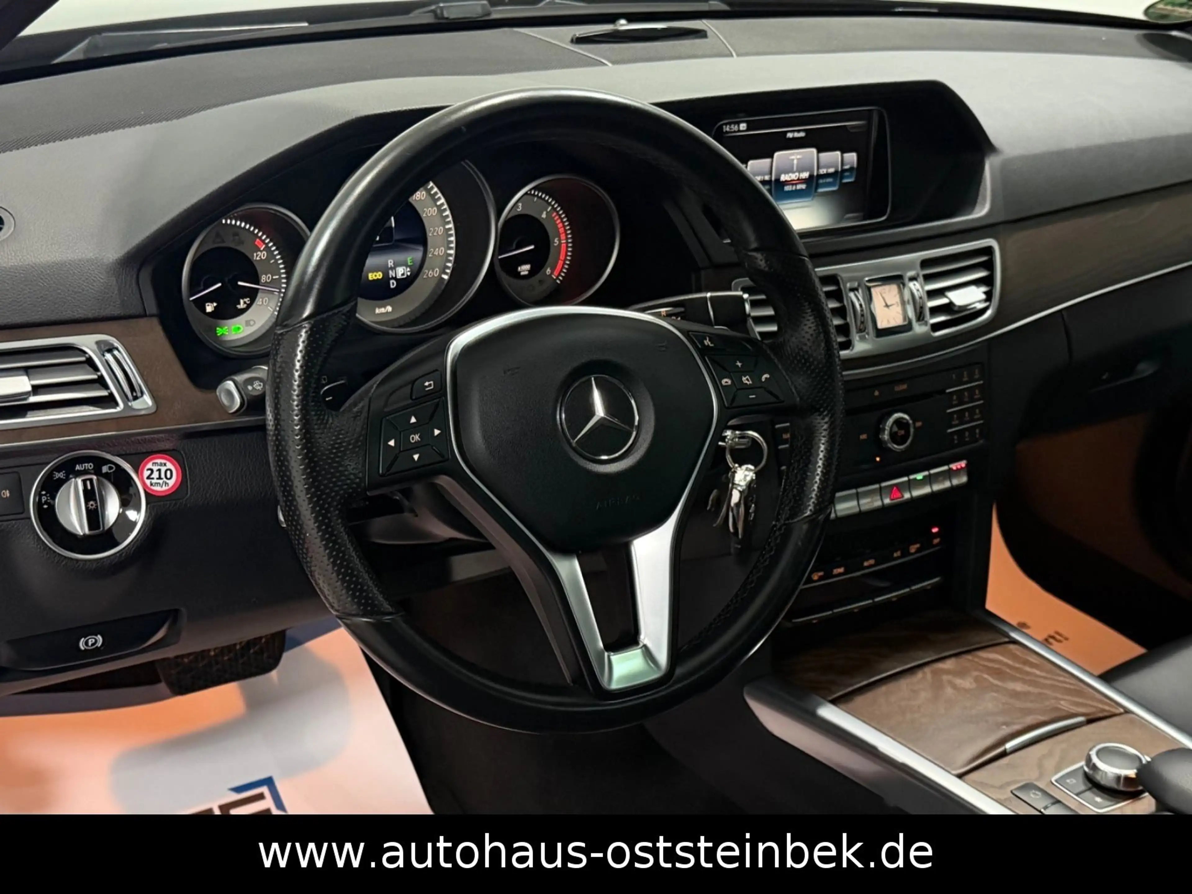 Mercedes-Benz E 250 T CDI BLUETEC 4MATIC/LEDER/LED/SHD/SHZ/DTR — photo 10