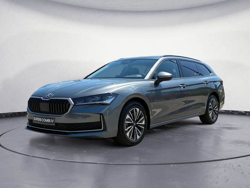 Skoda Superb Combi Selection 1,5 TSI iV 6-Gang-DSG — photo 2