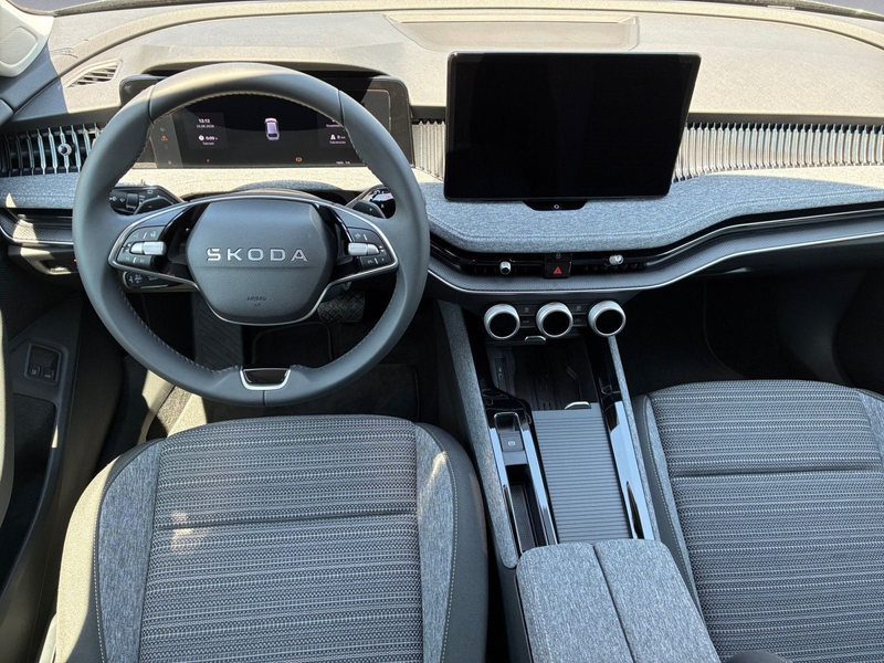Skoda Superb Combi Selection 1,5 TSI iV 6-Gang-DSG — photo 8