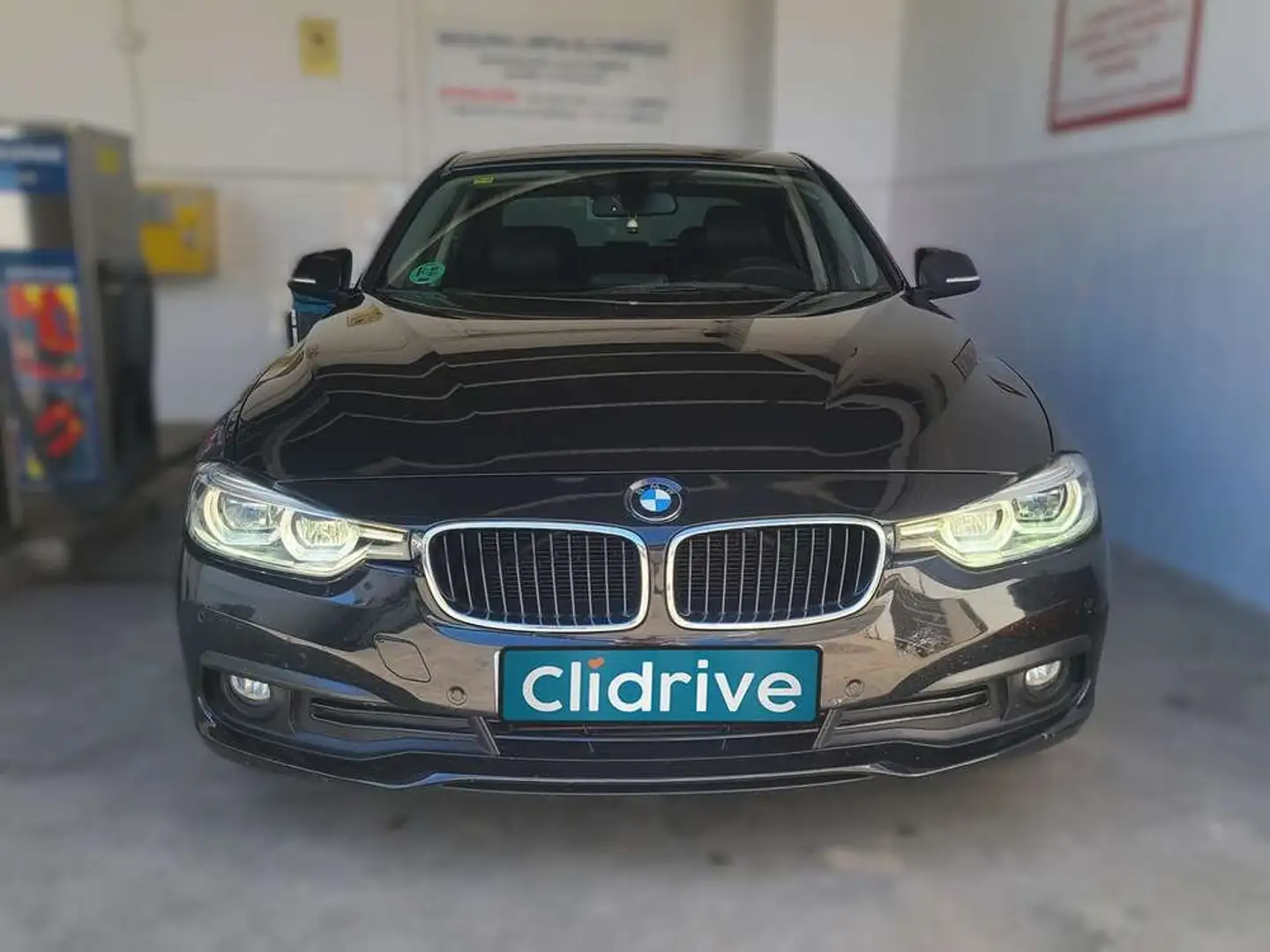 BMW 318 318dA Negro - 1