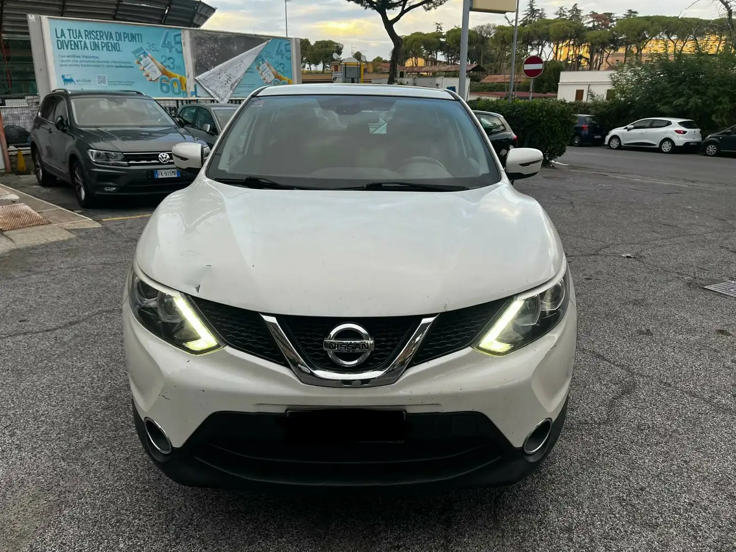Nissan Qashqai Qashqai II 1.6 dci Business 2wd 130cv E6 Blanc - 1