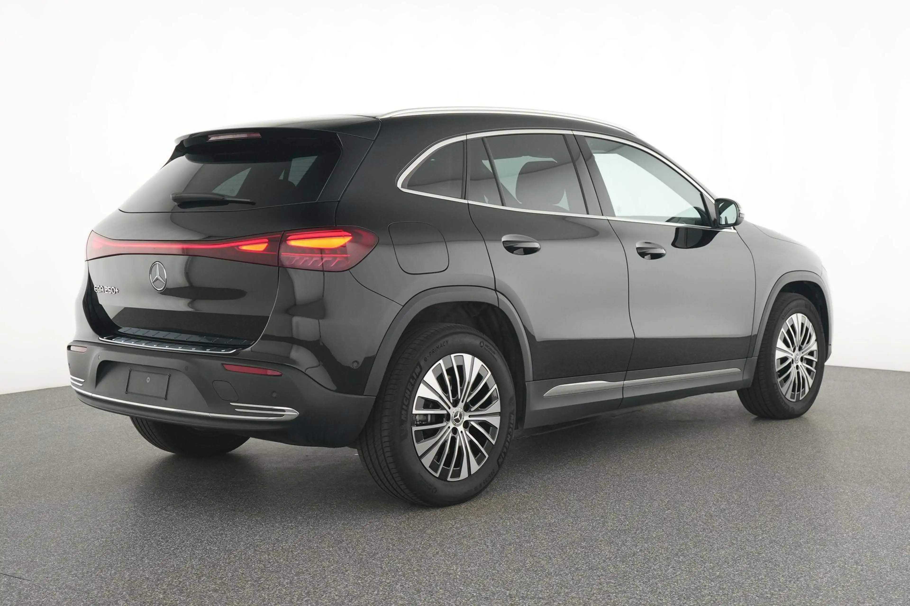 Mercedes-Benz EQA 250 250+ Business Line Business Line 67 kWh — photo 4